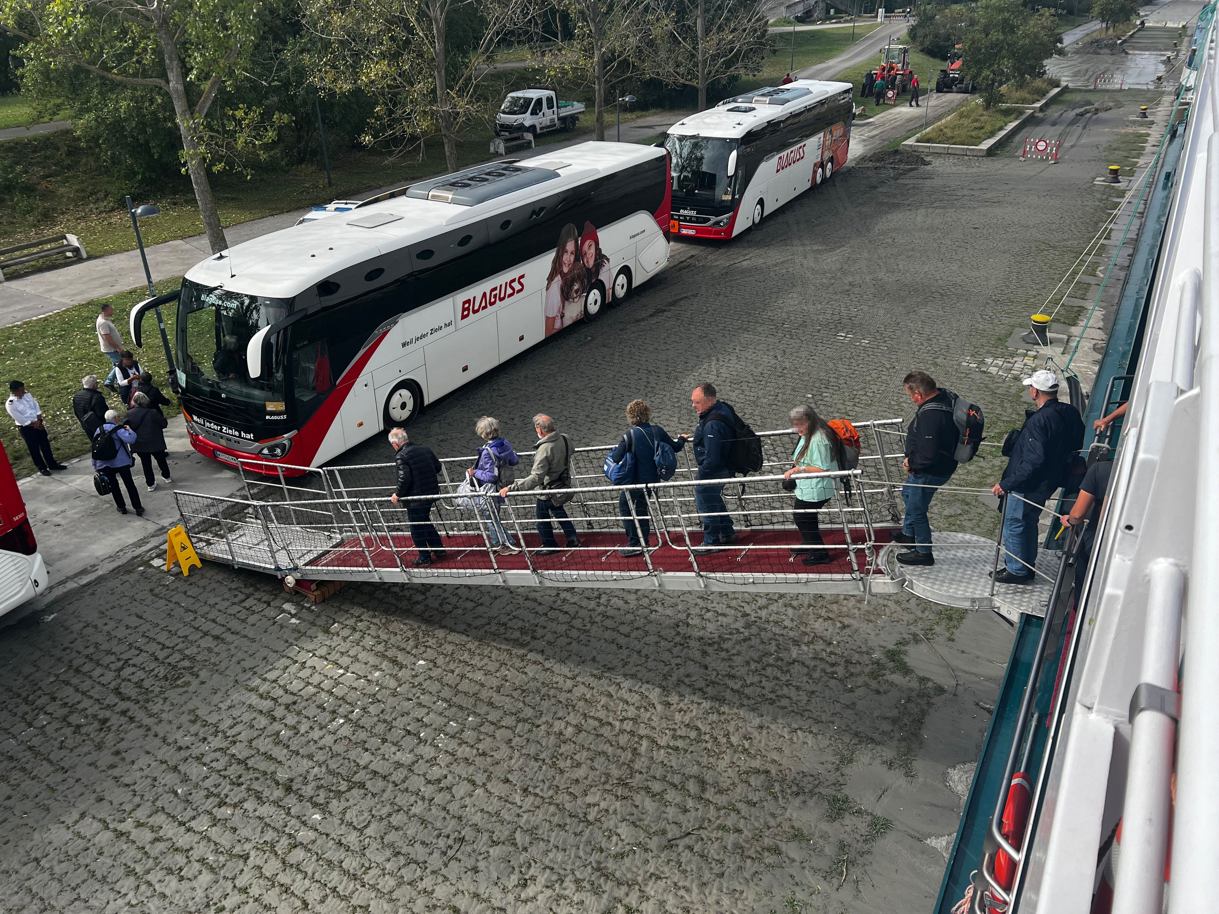Die Passagiere konnten nach mehreren Tagen an Board das Kreuzfahrtschiff verlassen.