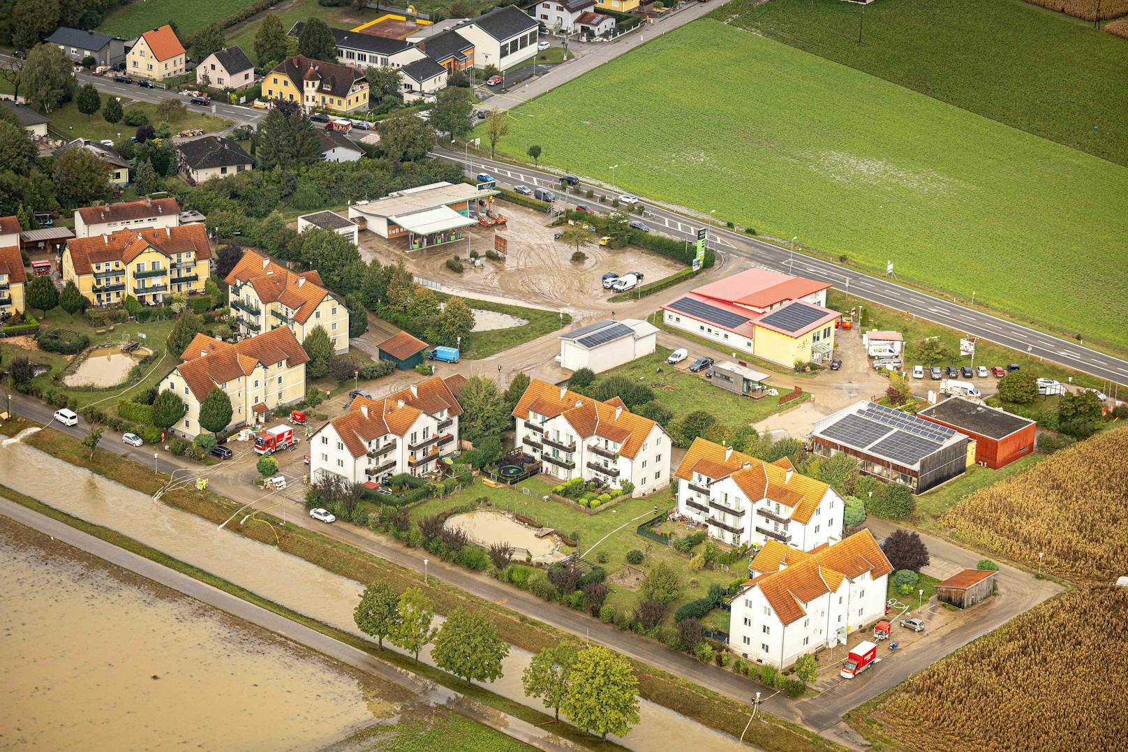 Luftaufnahmen am Dienstag zeigen das gesamte Ausmaß der Zerstörung in Kirchberg an der Pielach, Rabenstein, Hofstetten, Haunoldstein und Groß Sierning.