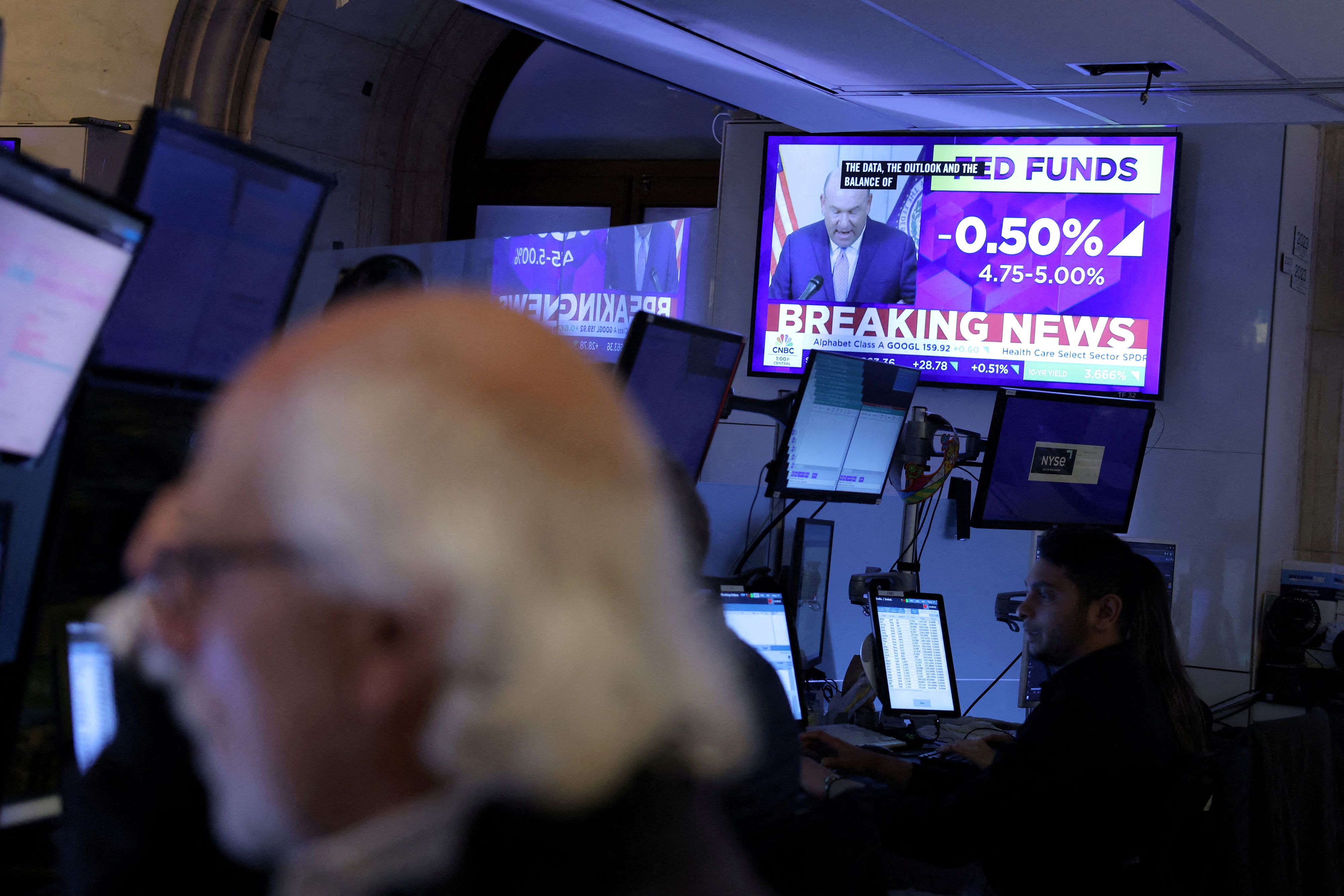 Die US-Notenbank Fed senkt den Leitzins um 0,5 Prozentpunkte.