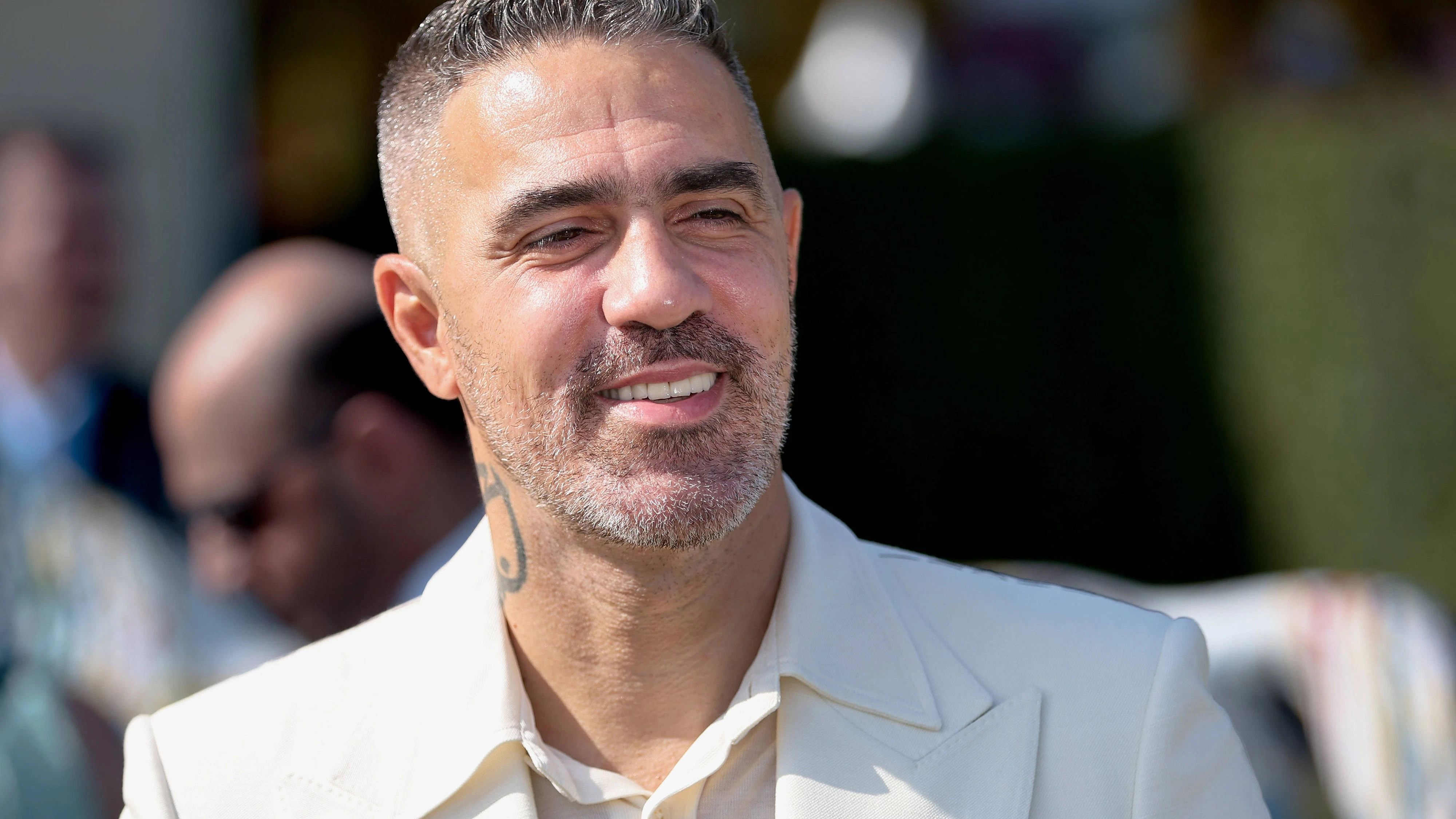 01.09.2024, Baden-Baden, Rapper und Produzent Bushido Anis Mohamed Youssef Ferchichi zu Besuch auf der Pferderennbahn in Iffezheim Baden-Württemberg Deutschland *** 01 09 2024, Baden Baden, Rapper and producer Bushido Anis Mohamed Youssef Ferchichi visiting the racecourse in Iffezheim Baden Württemberg Germany