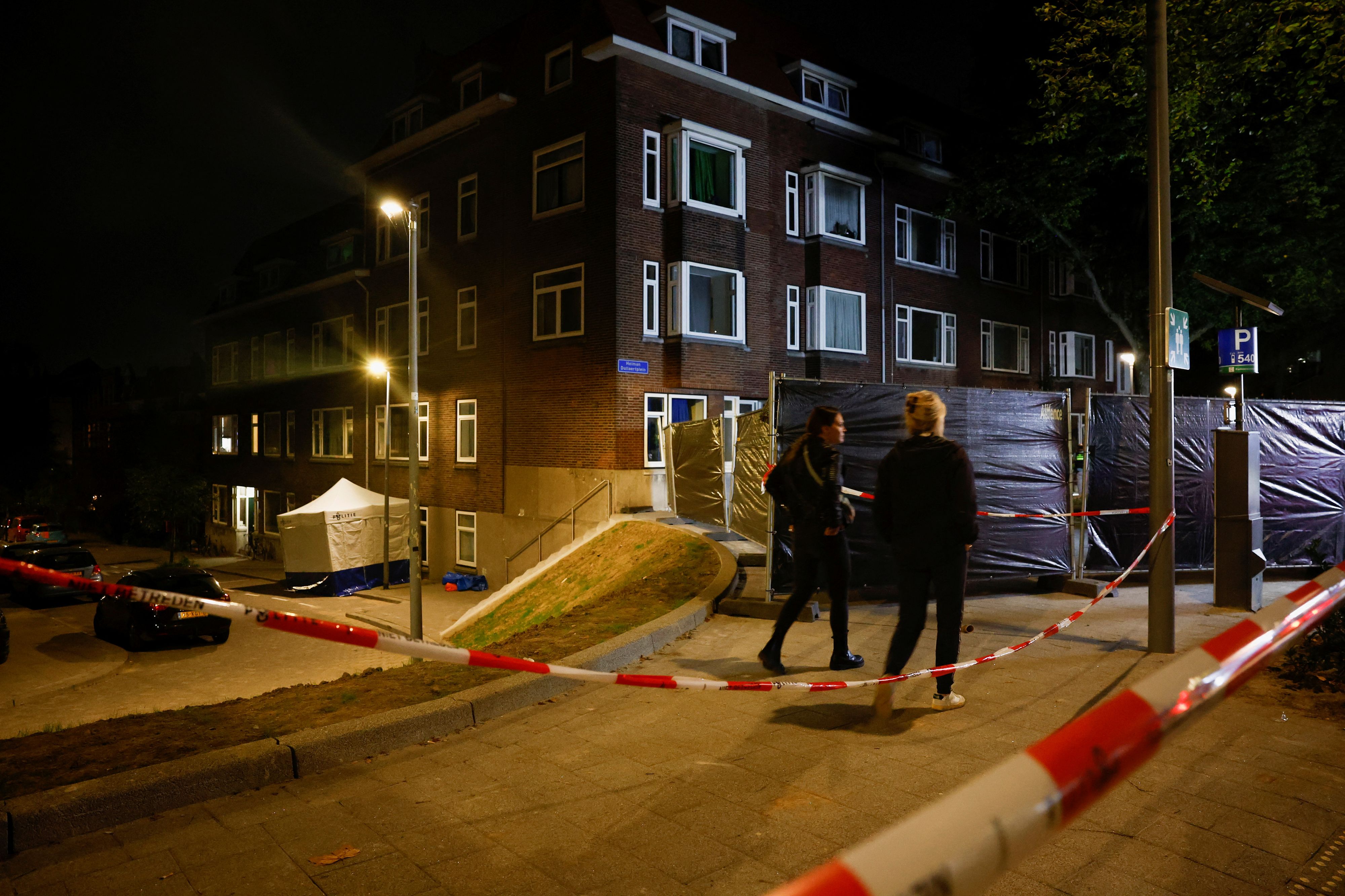 Die Polizei in Rotterdam hatte es am Donnerstagabend mit einem Messer-Attentäter zu tun.