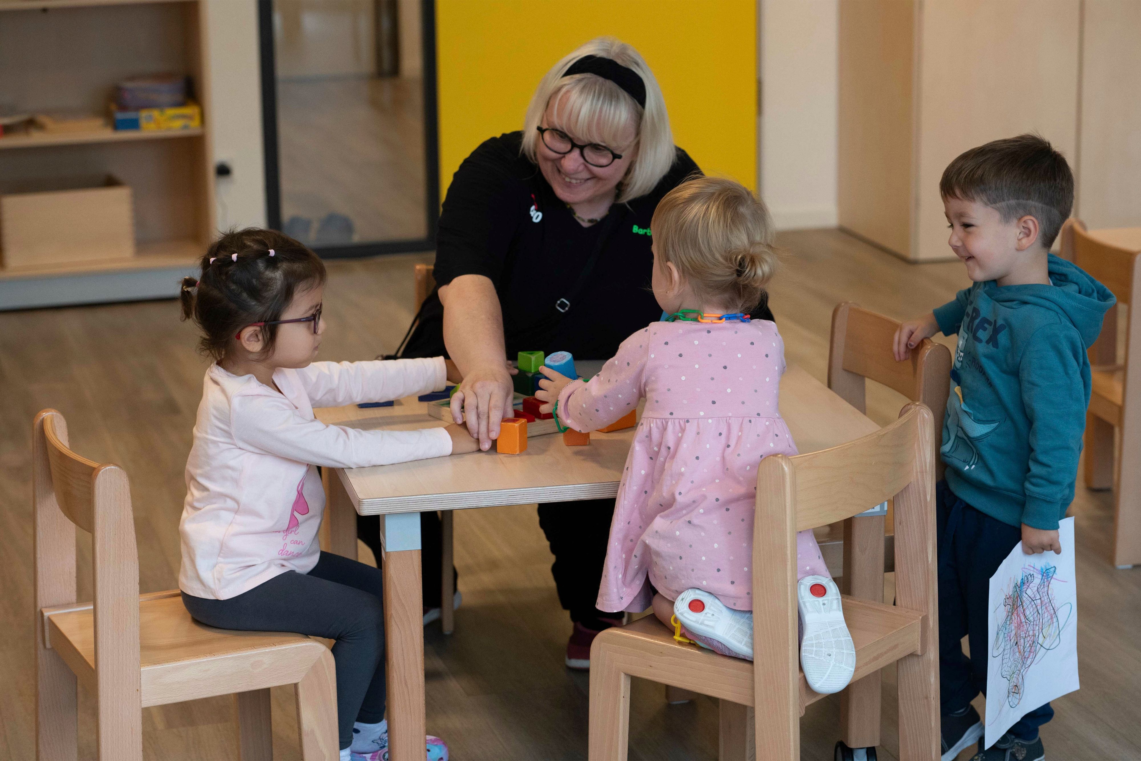Mehr Kinder mit Beeinträchtigung sollen in Regelgruppen aufgenommen werden. (Symbolbild)