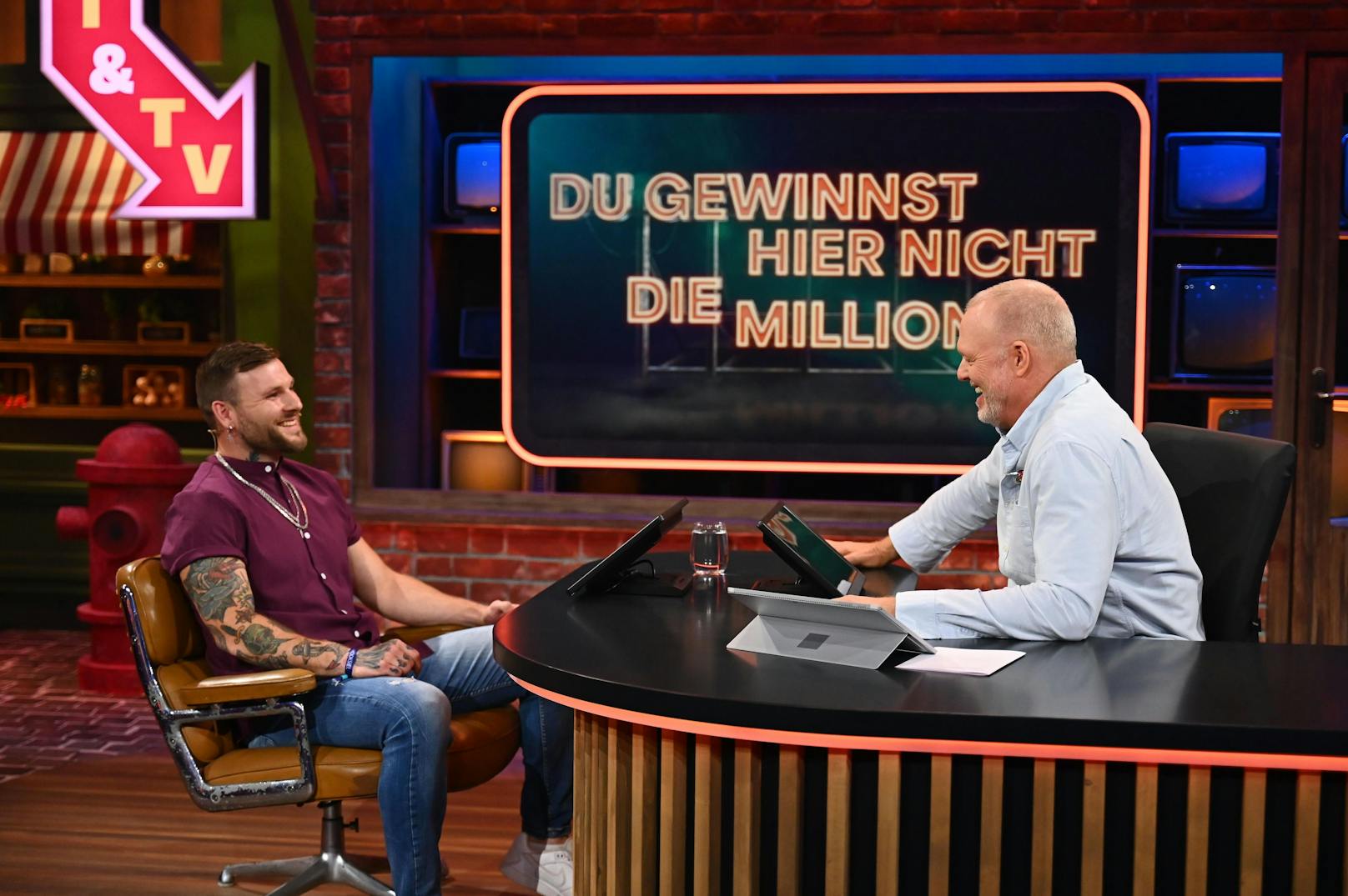 Auch Stefan Raabs neues Studio bei RTL+ ähnelt seinem alten TV-Total-Studio sehr.