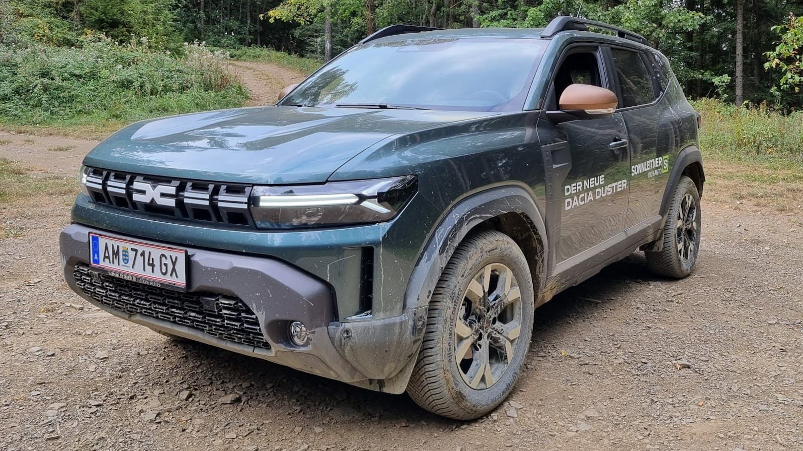 Der neue Dacia Duster hupft im Gatsch