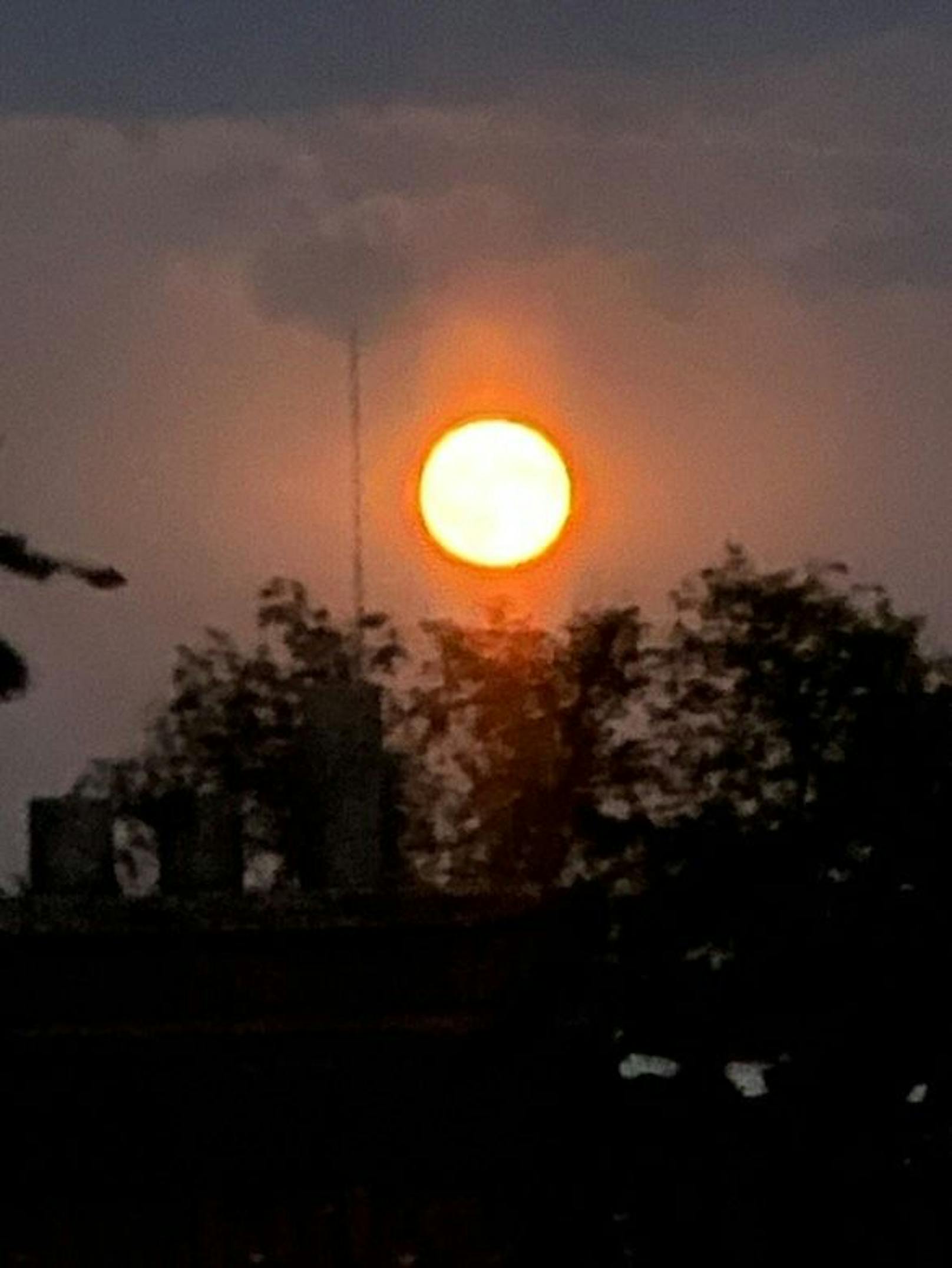 Einzigartig schön - Der Supermond erfreute ganz Wien