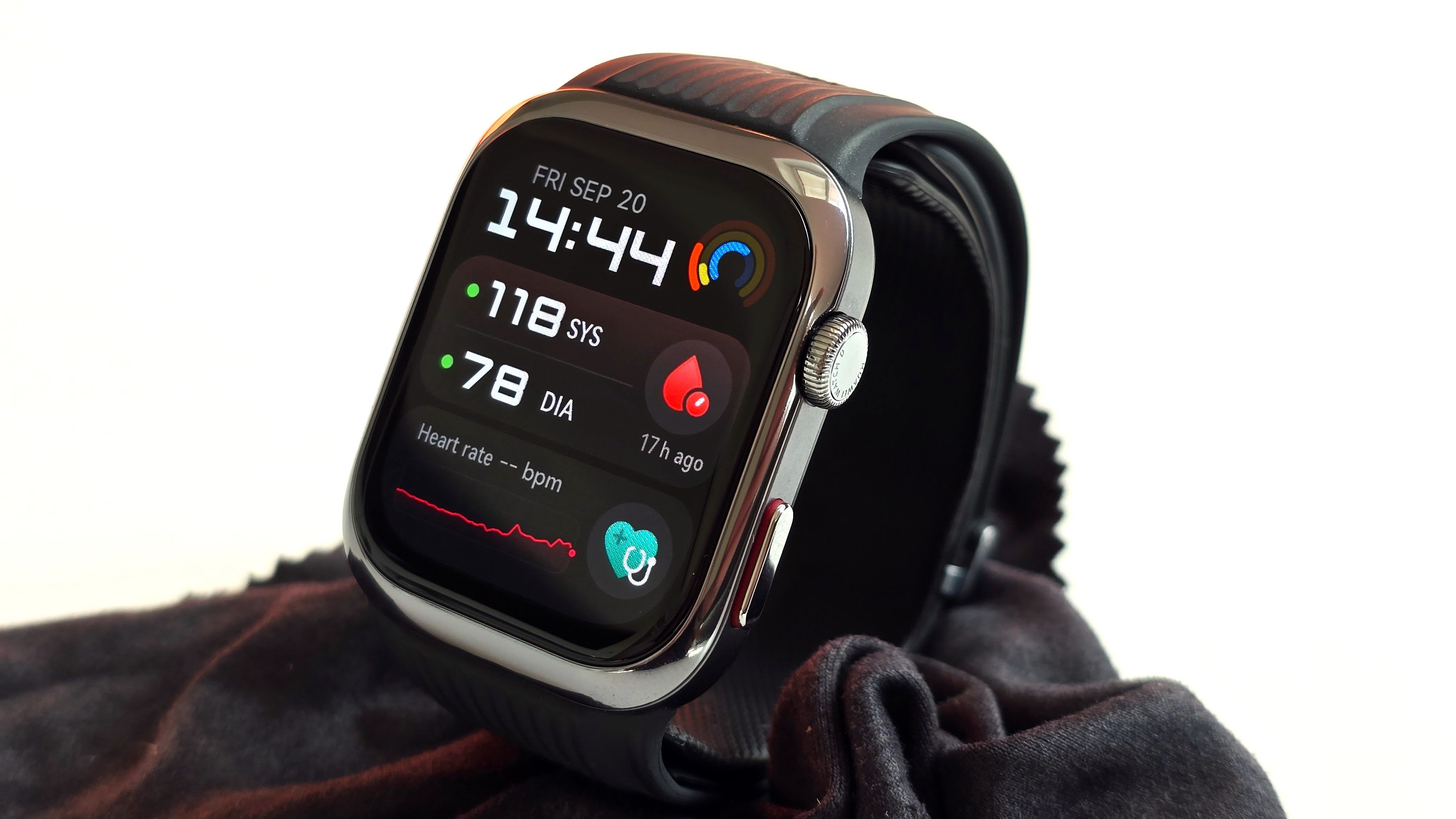 Halb Smartwatch, halb Gesundheitsmesser, ganz überzeugend: Die neue Huawei Watch D2.