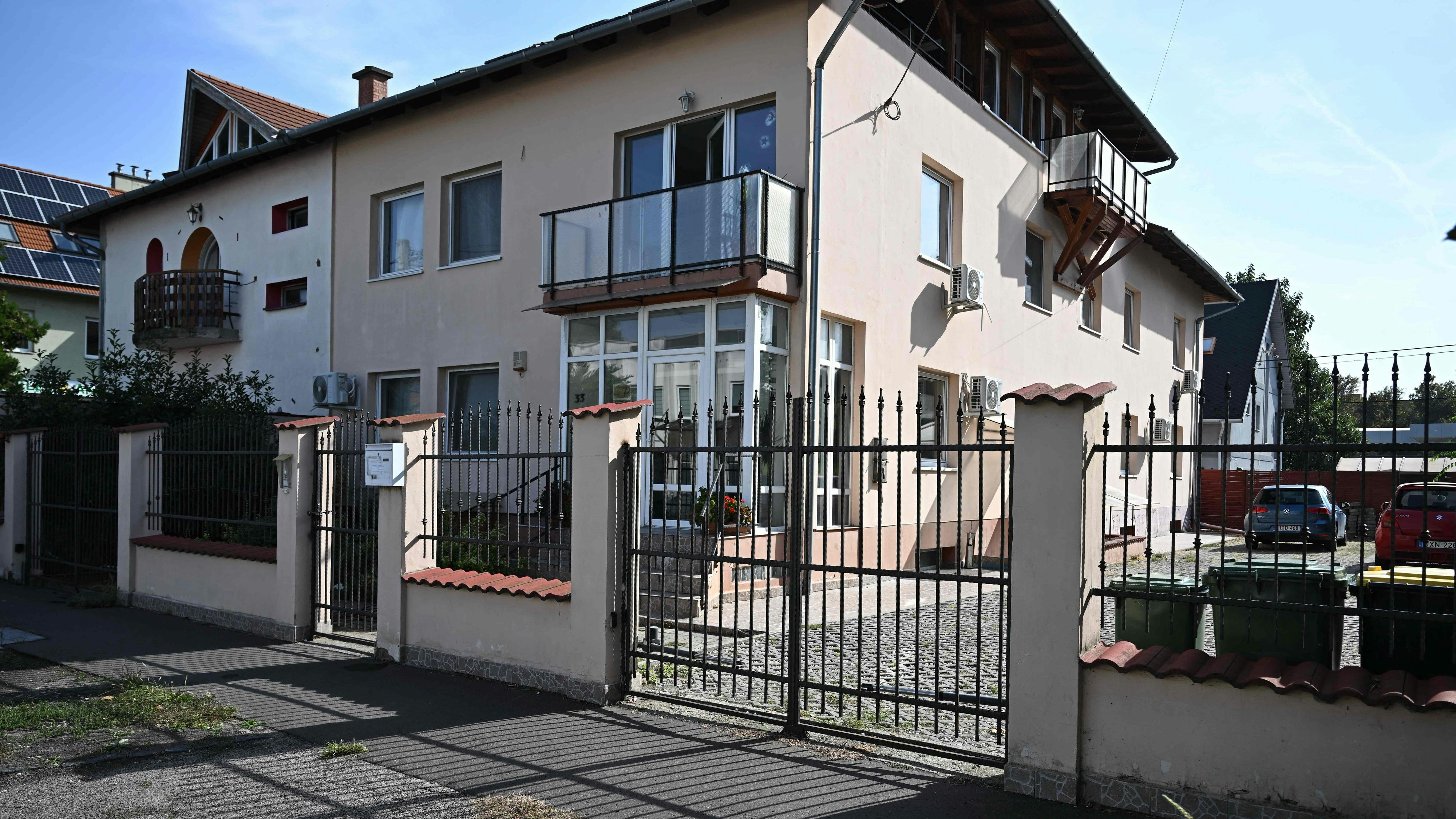 Der Firmensitz von BAC Consulting, ein unscheinbares Gebäude in Budapest, lässt den Verdacht auf eine Briefkastenfirma aufkommen.