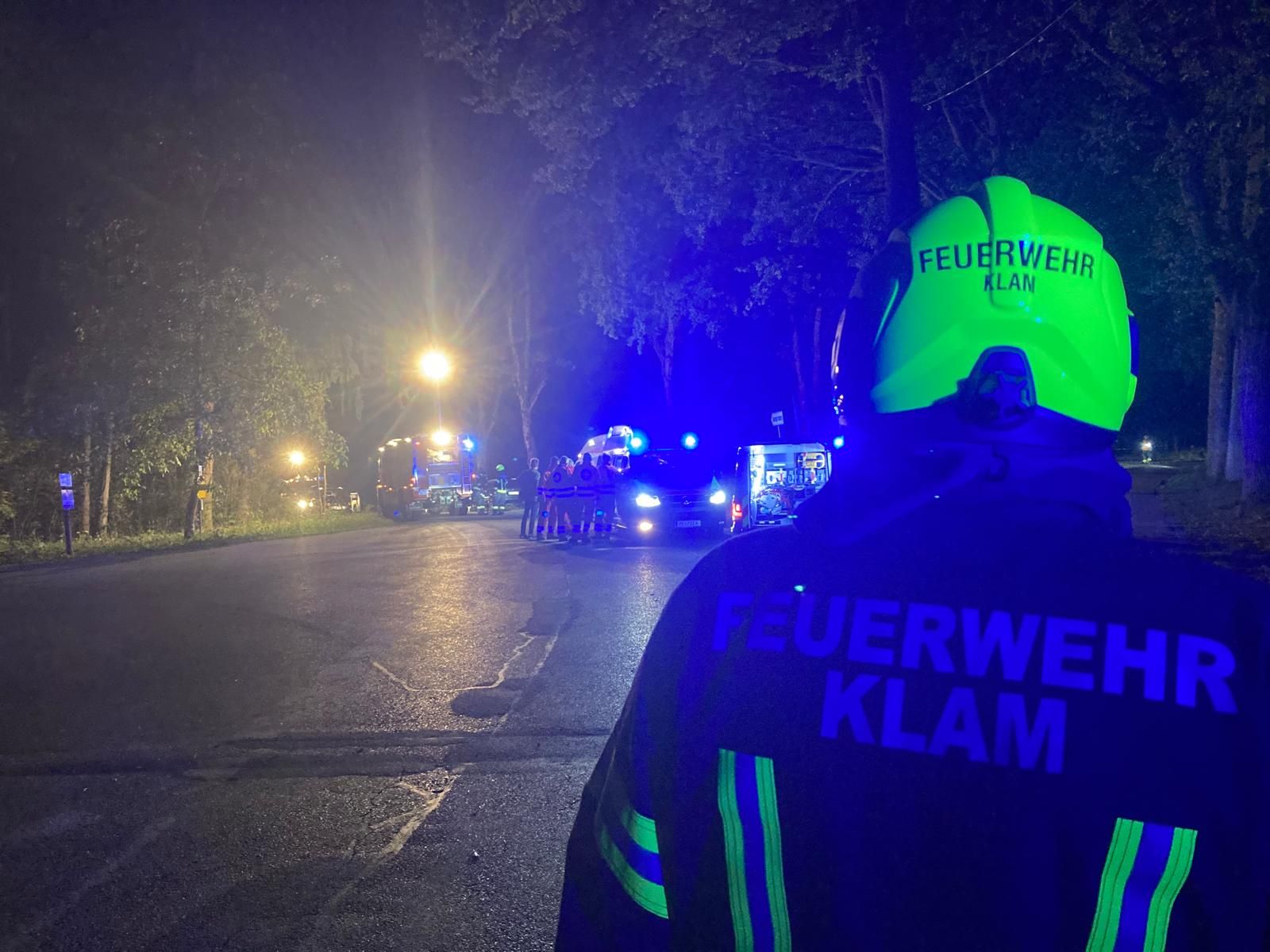 Erst die Flucht, dann der Crash: Der ÖVP-Bürgermeister sorgte in der Nacht für einen großen Einsatz.