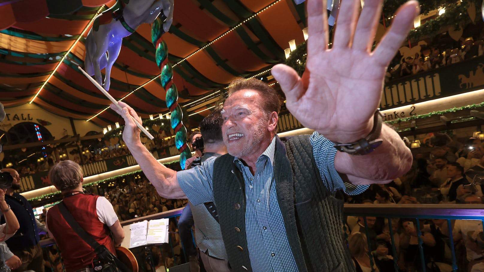 Arnold Schwarzenegger dirigierte traditionsgemäß beim Auftakt des Oktoberfests.