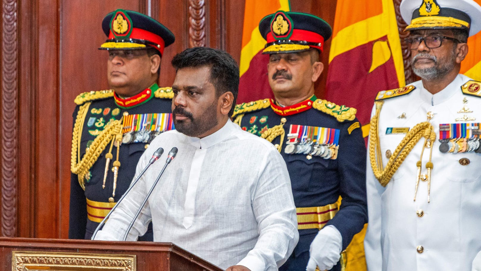 Kommunist Dissanayake als neuer Präsident vereidigt