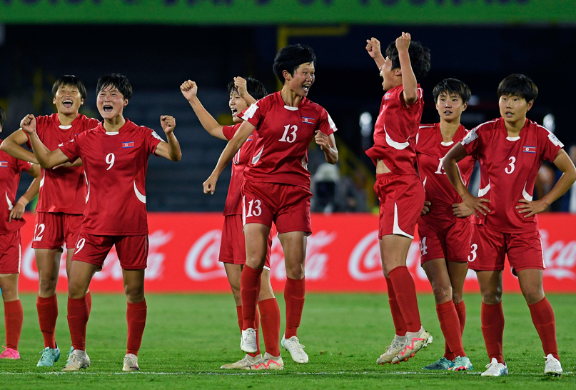 Nordkorea jubelt über den 1:0-Finalsieg über Japan.