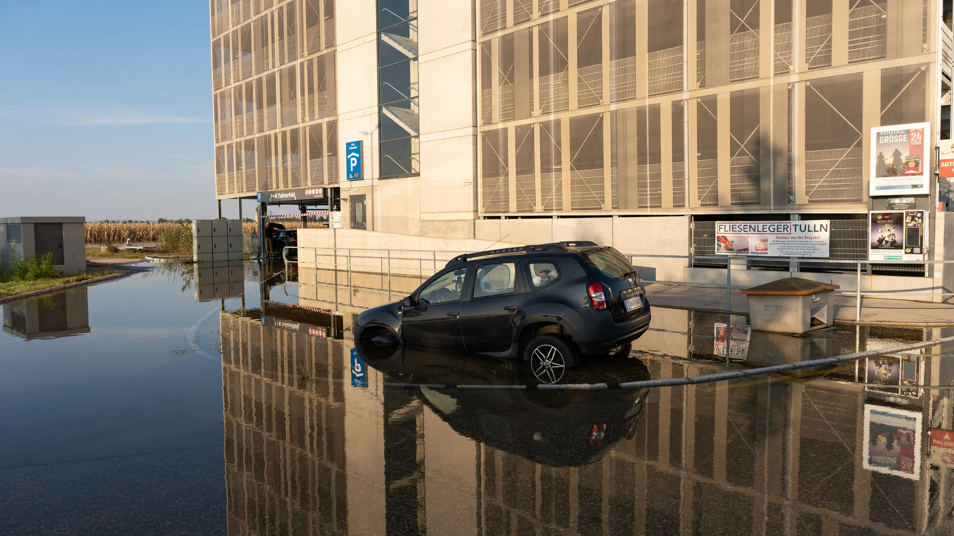 "Jahrhunderthochwasser" traf Westbahnstrecke hart
