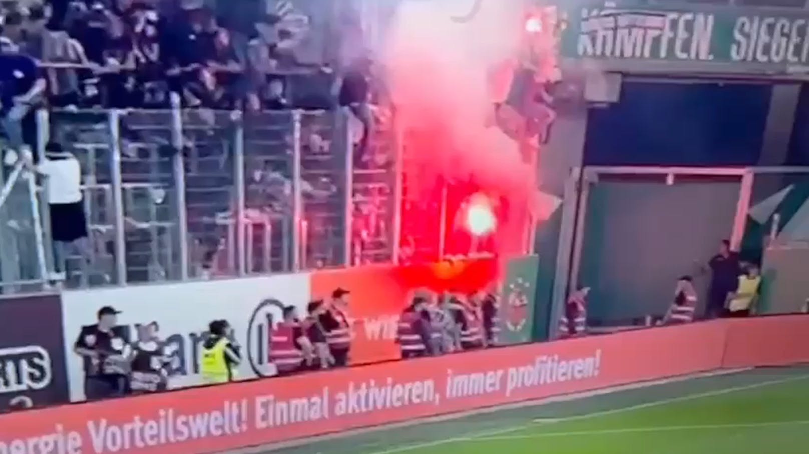 Neues Video! So kam es zur Derby-Schlägerei am Rasen