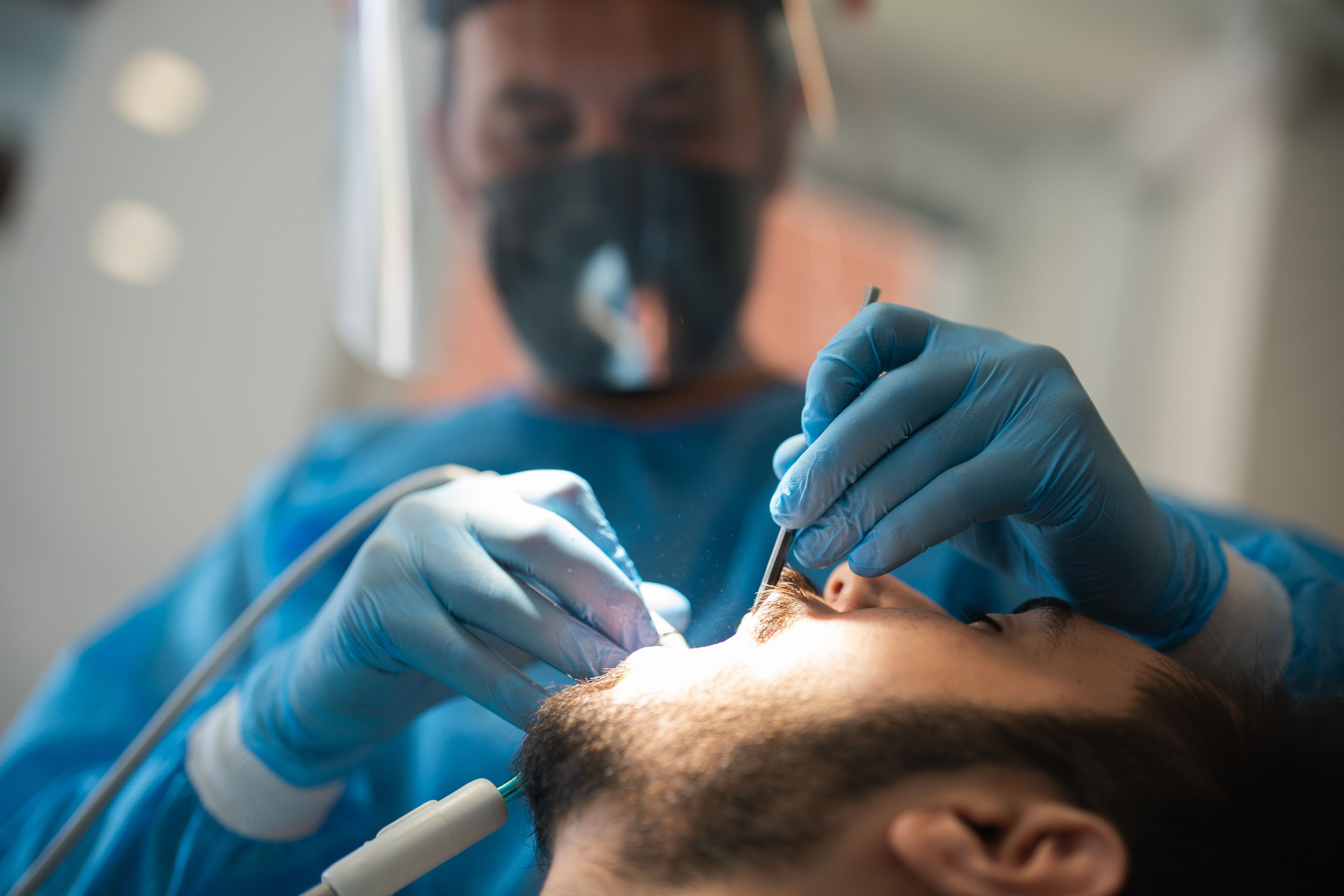 Der Streit zwischen den Zahnärzten und der ÖGK ist um eine Facette reicher. (Symbolfoto)