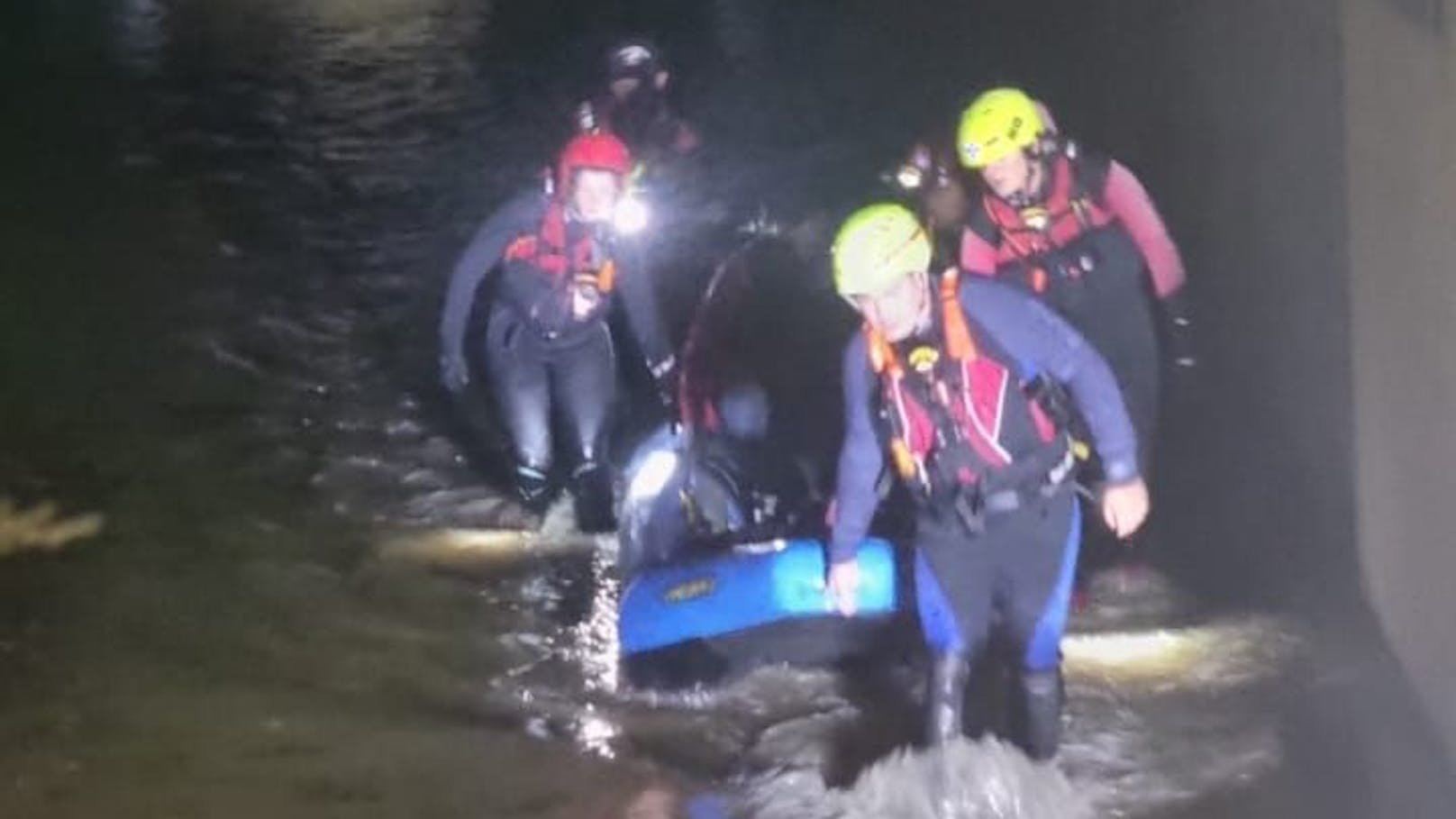 Die Wasserrettung Niederösterreich absolvierte 66 Einsätze und bekam dabei auch Unterstützung aus Wien.