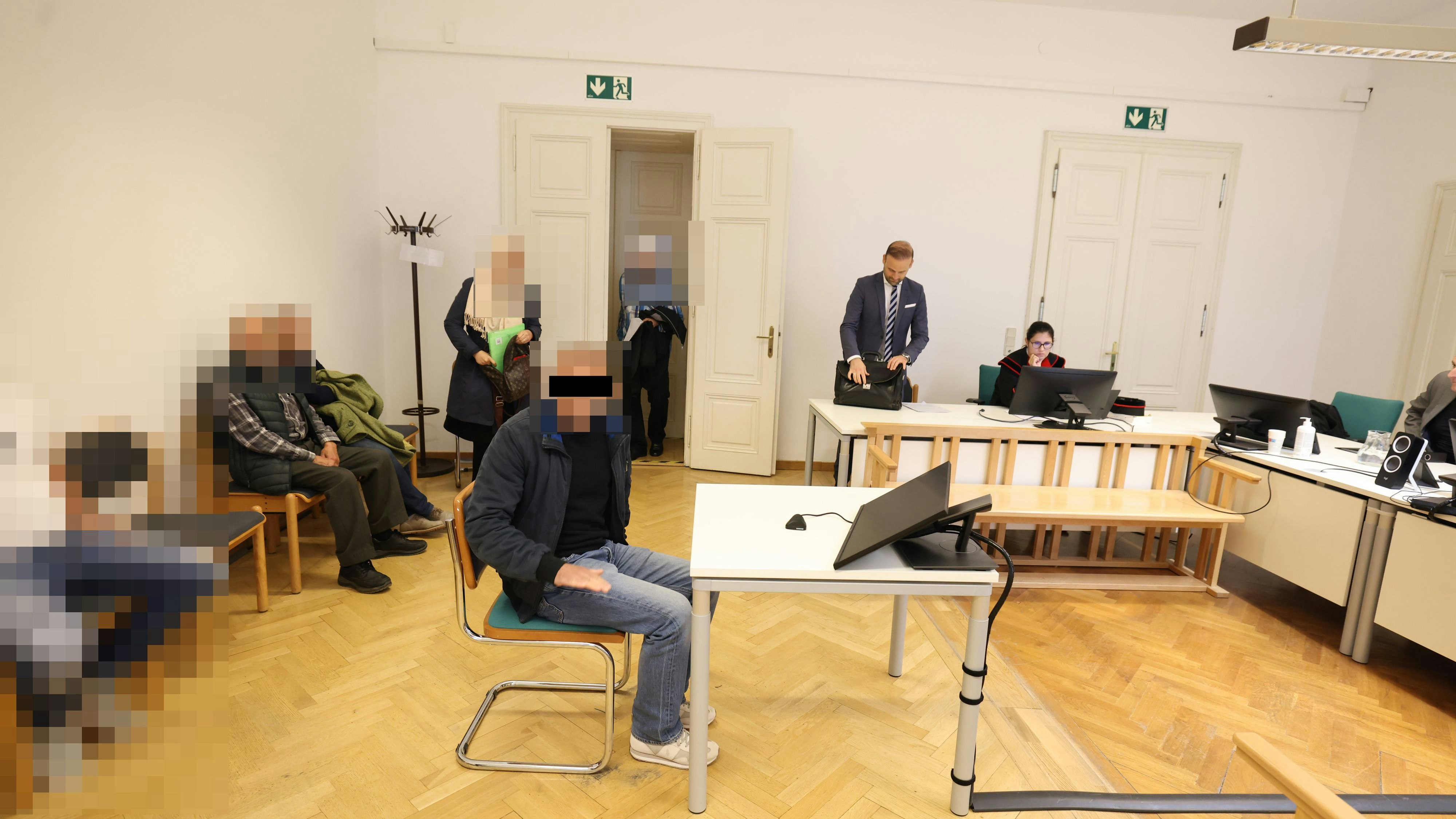 Der angeklagte Hilfsarbeiter war selbst fassungslos über den Unfall – er sei jedoch nicht verantwortlich.