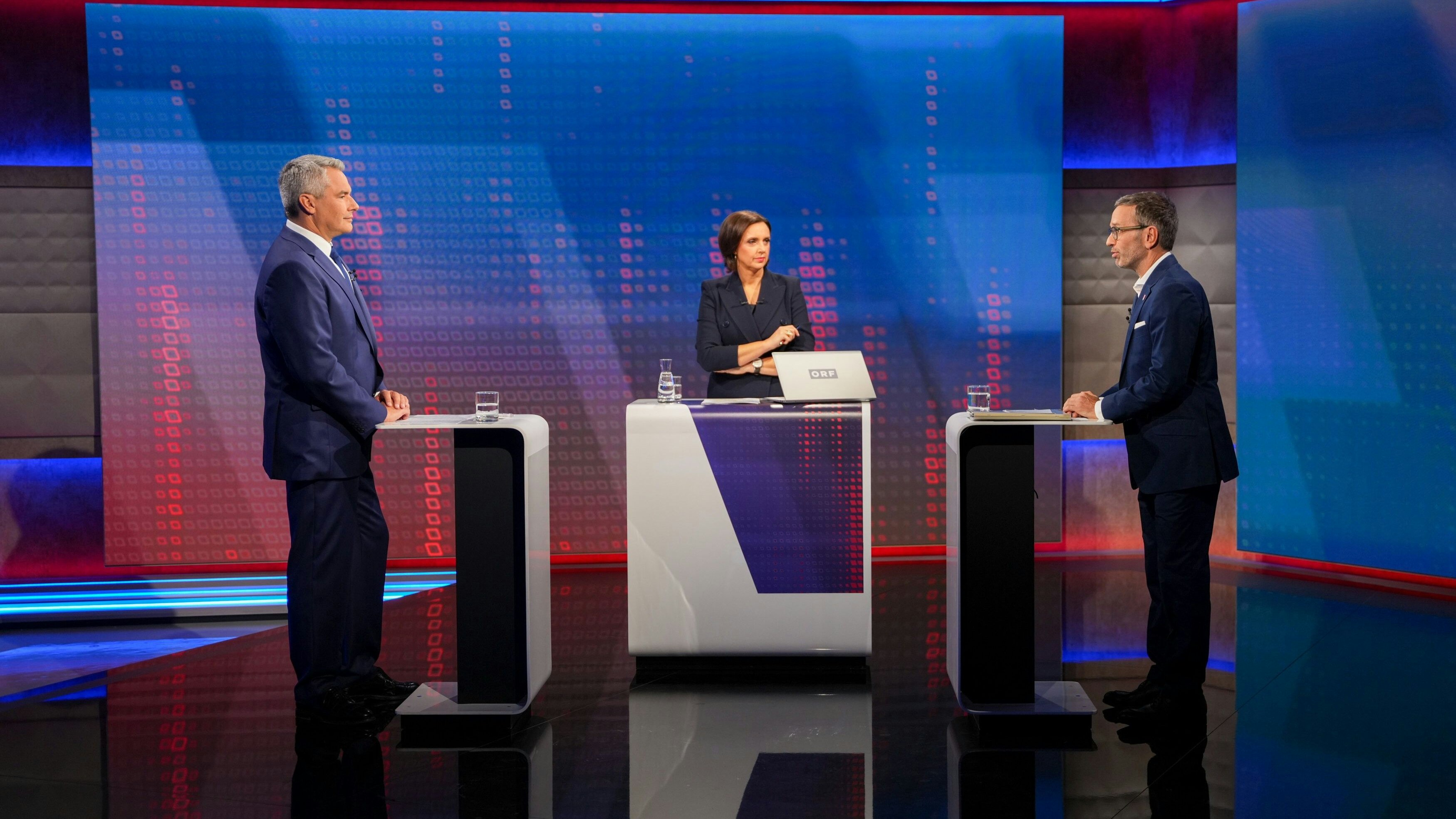 Heute.at - Karl Nehammer und Herbert Kickl fetzen sich im ORF