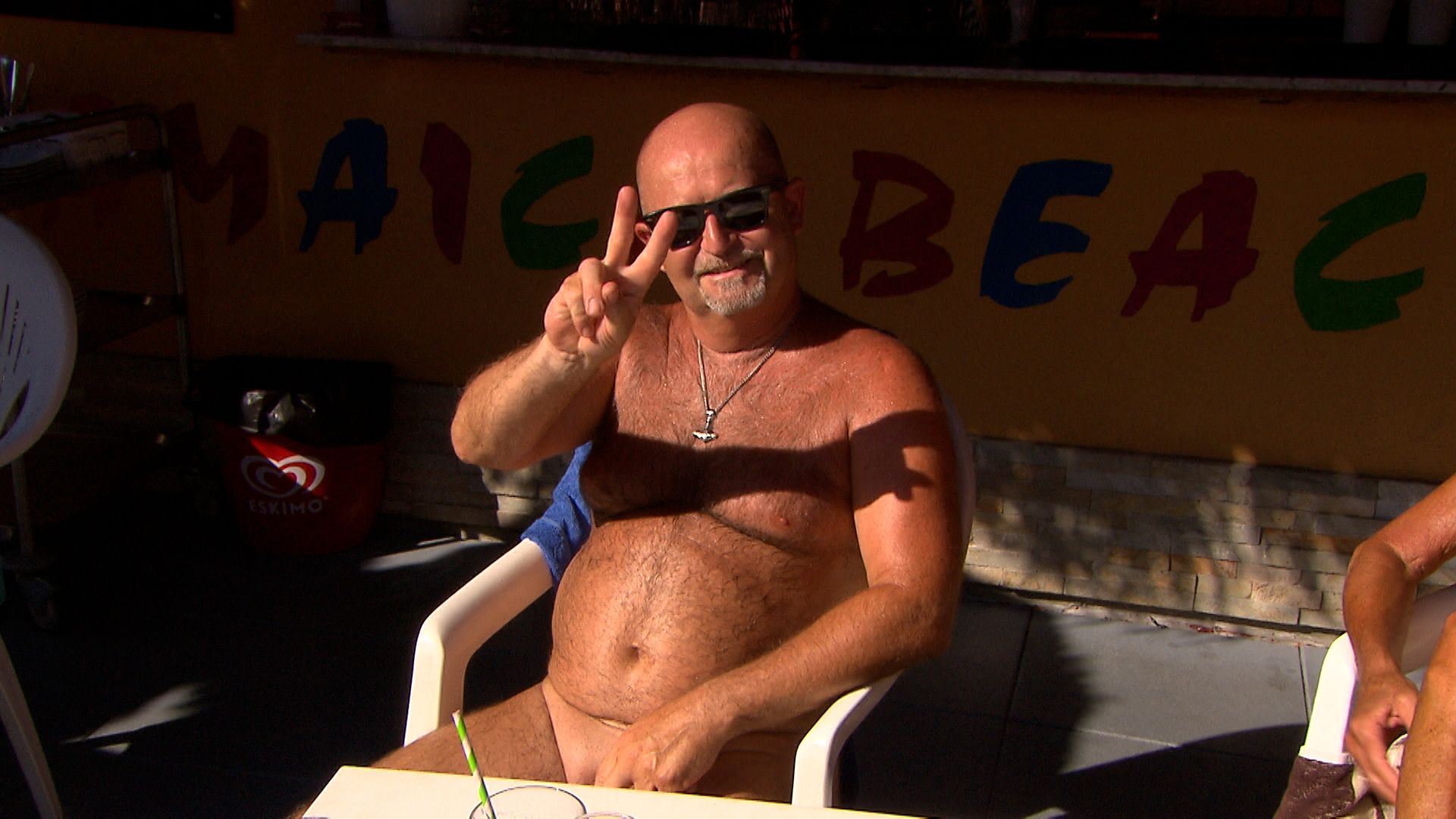 Robert sucht seine Herzdame.