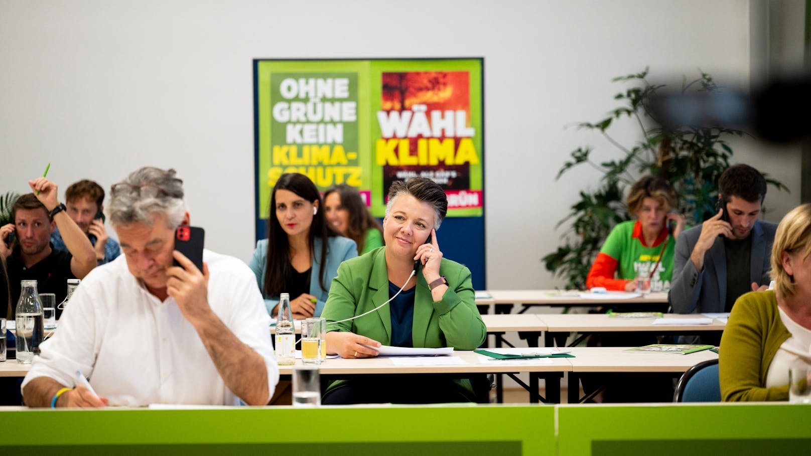 Und weiter: "Es geht um unsere Heimat, unsere einzigartige Natur und den Erhalt unserer wertvollen Lebensressourcen. Am 29. September können die Menschen sich für Klimaschutz, Naturschutz und ein gutes Miteinander entscheiden."