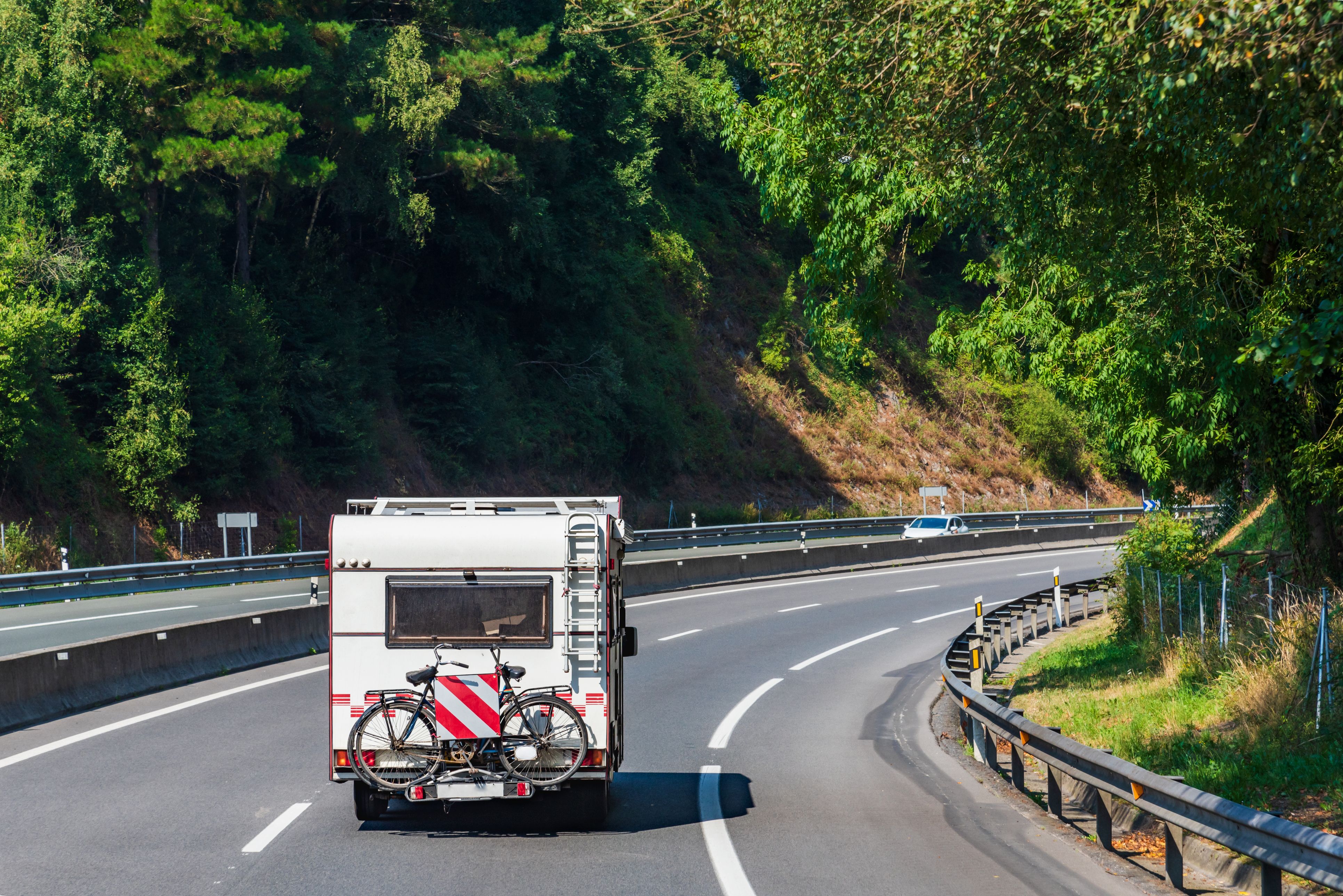 Das Wohnmobil der Deutschen war auf der Autobahn bei Valencia unterwegs. (Symbolfoto)
