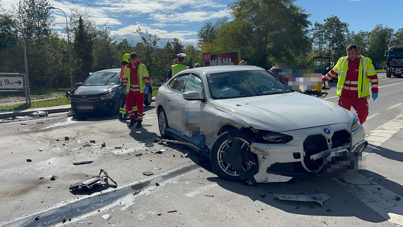 In Luberegg (Bezirk Melk) fuhren zwei Autos frontal zusammen. Es gab zwei Verletzte