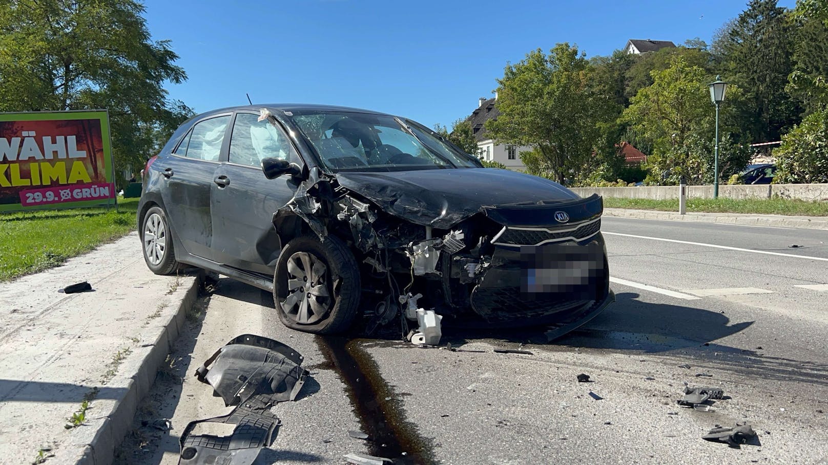 In Luberegg (Bezirk Melk) fuhren zwei Autos frontal zusammen. Es gab zwei Verletzte