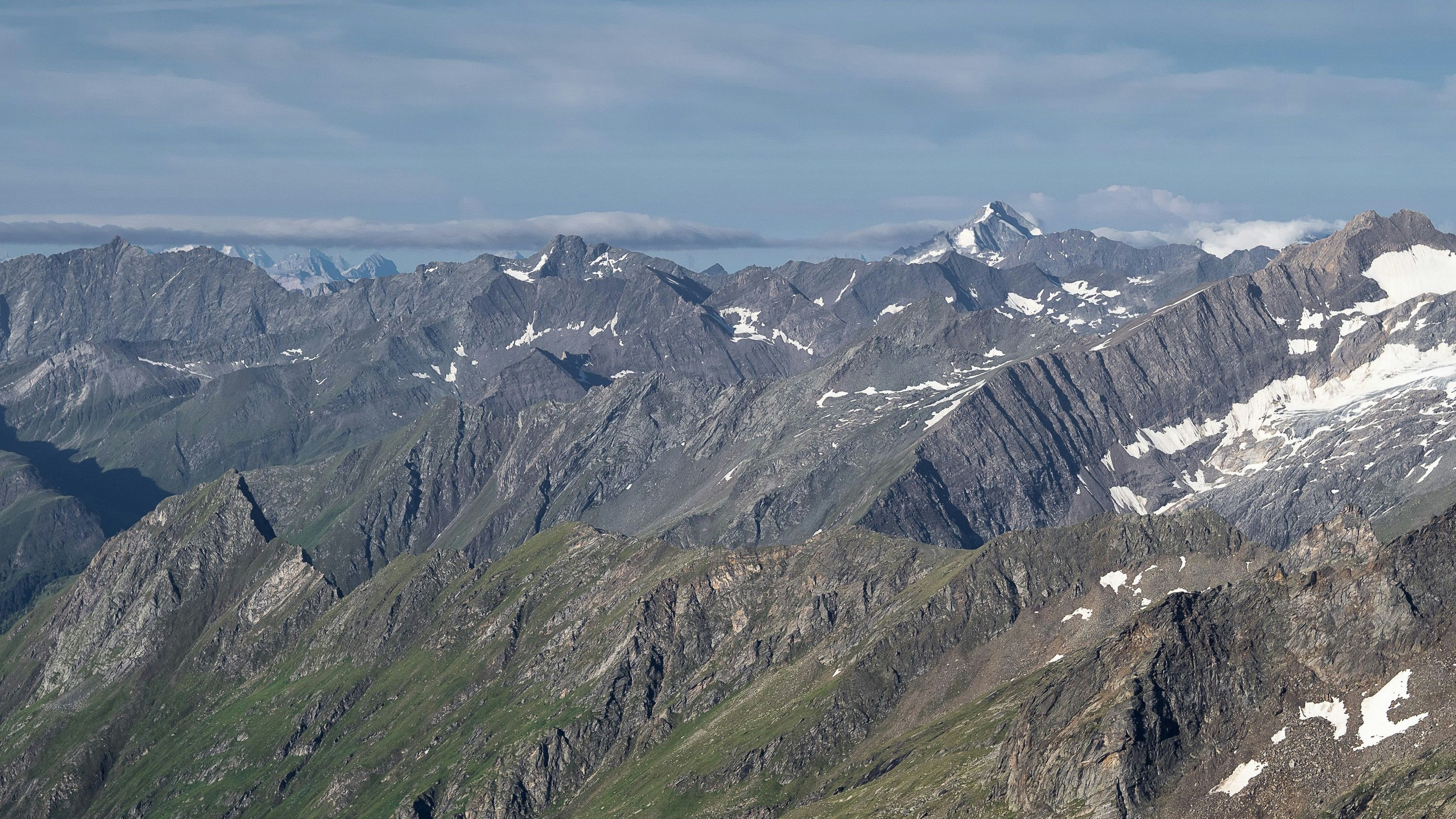 Heute.at - Paragleiter-Unfall: Frau (24) stürzt in Tirol ab