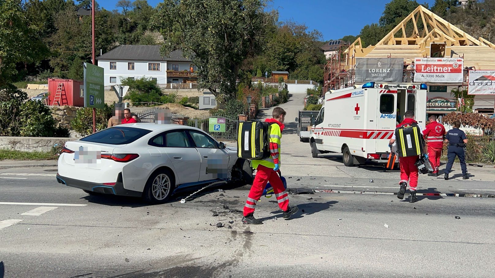 In Luberegg (Bezirk Melk) fuhren zwei Autos frontal zusammen. Es gab zwei Verletzte