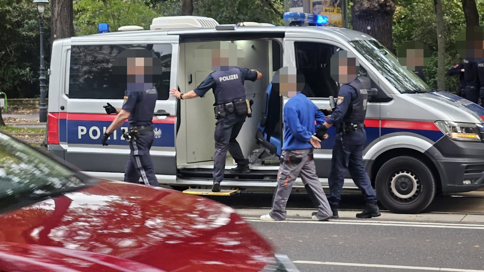 Nach Messer-Attacke! Festnahme in der Wiener City