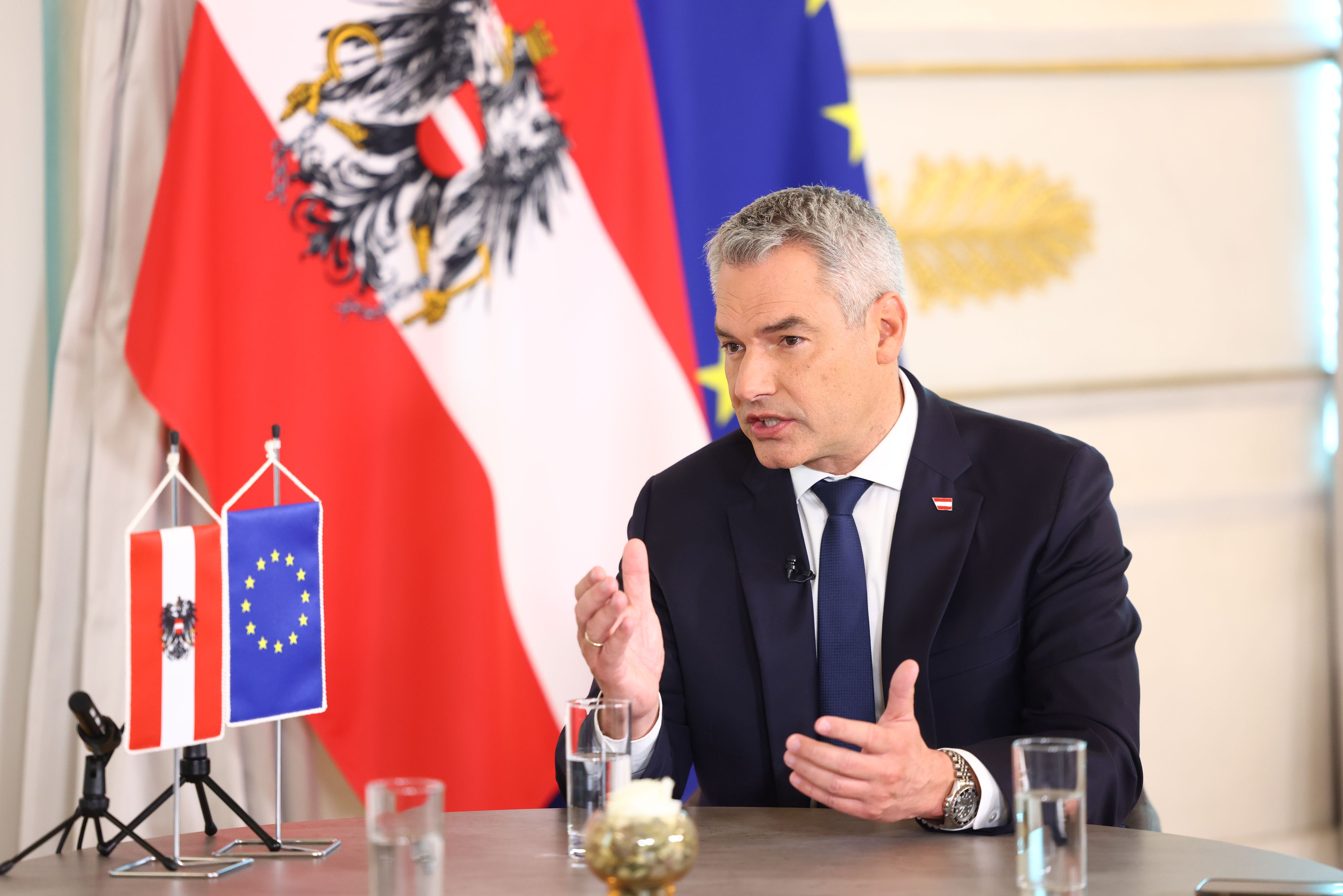 Karl Nehammer (VP) im <em>