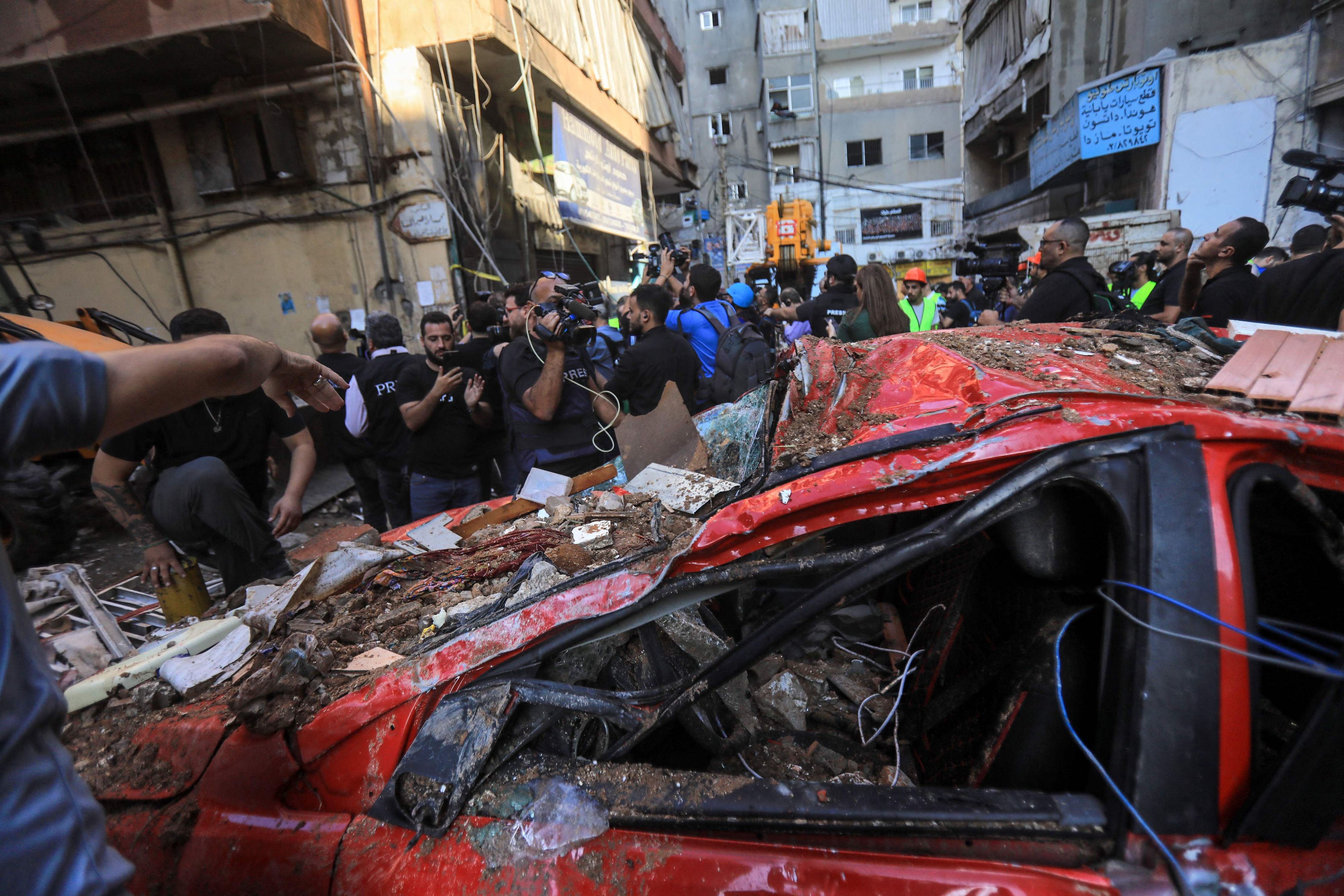 Explosionen erschüttern Beirut. 