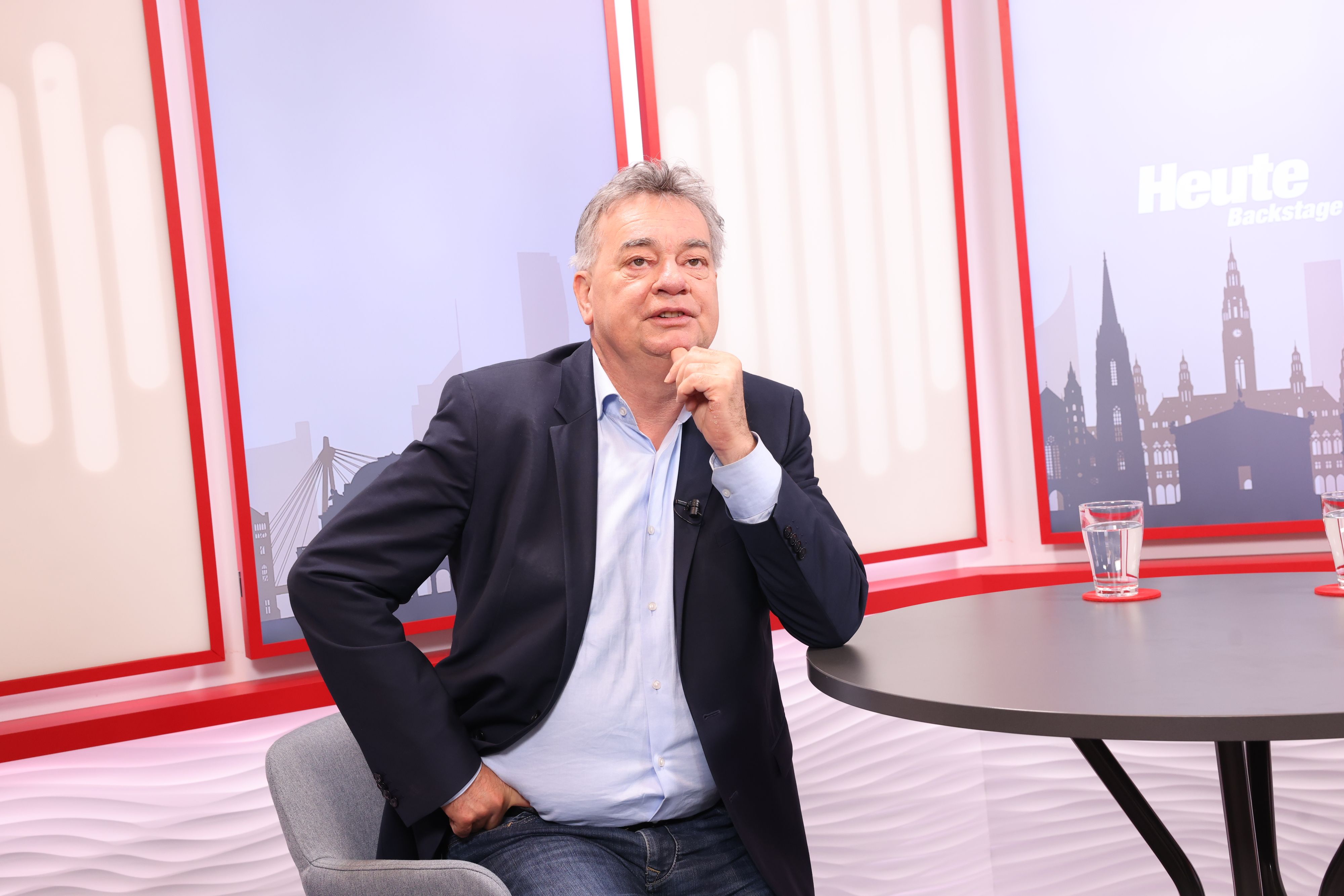 Heute.at - Werner Kogler: Züge und Bahnfahren faszinieren mich