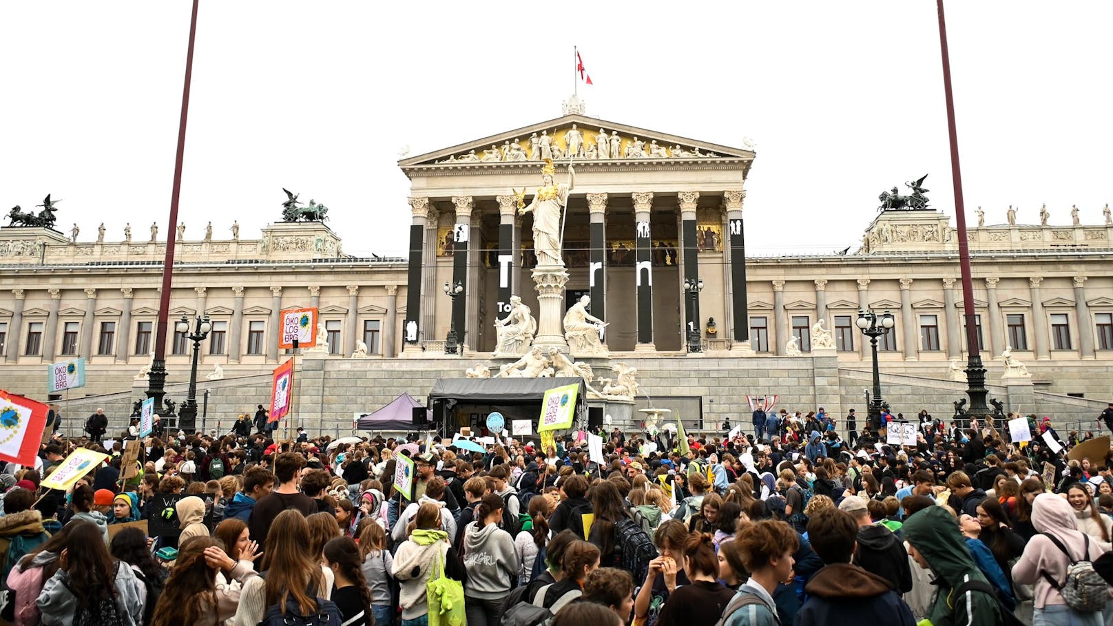 Tausende junge Umweltschützer beim "Klimaaktionstag"