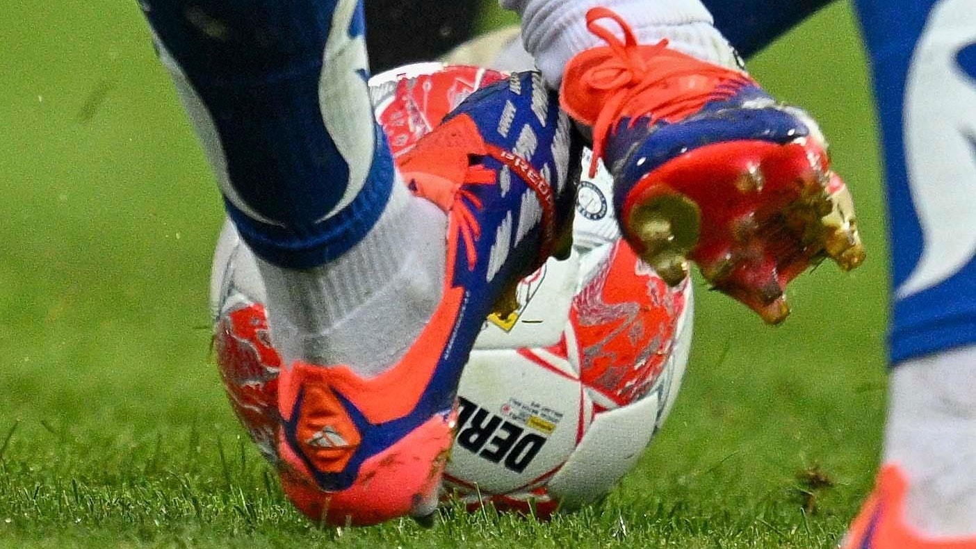 Nach dem Ostliga-Platzsturm greift der Strafsenat nun gegen Mauerwerk hart durch (Symbolbild). 