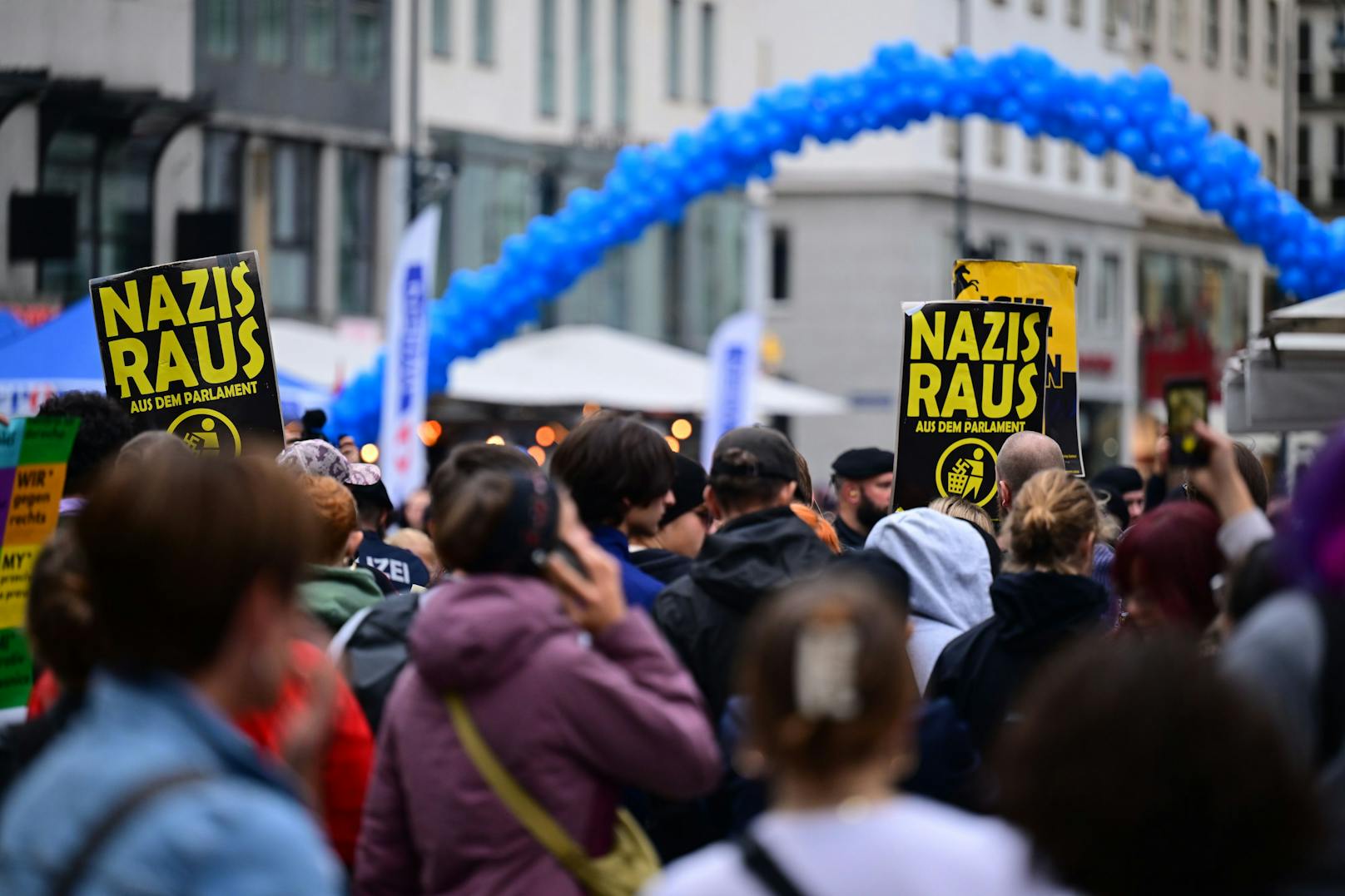 Bilder des FPÖ-Wahlkampfabschlusses am Wiener Stephansplatz am 27. September 2024