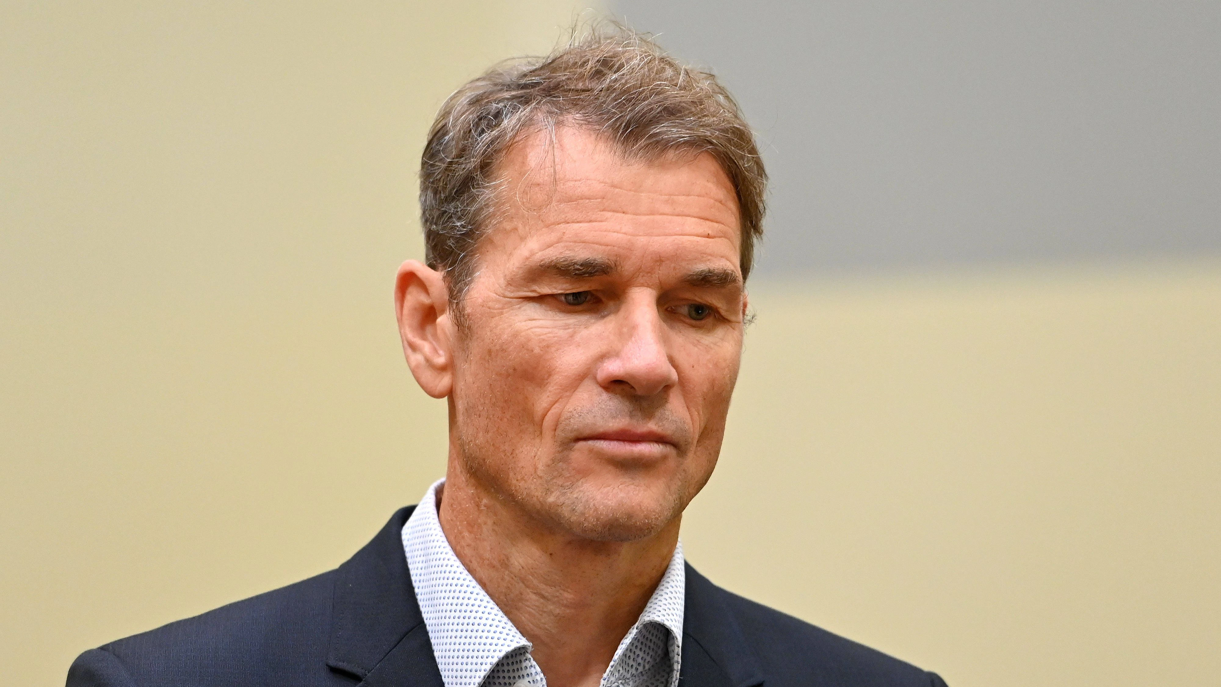 Heute.at - DFB-Legende verliert mit KI-Aktien riesiges Vermögen
