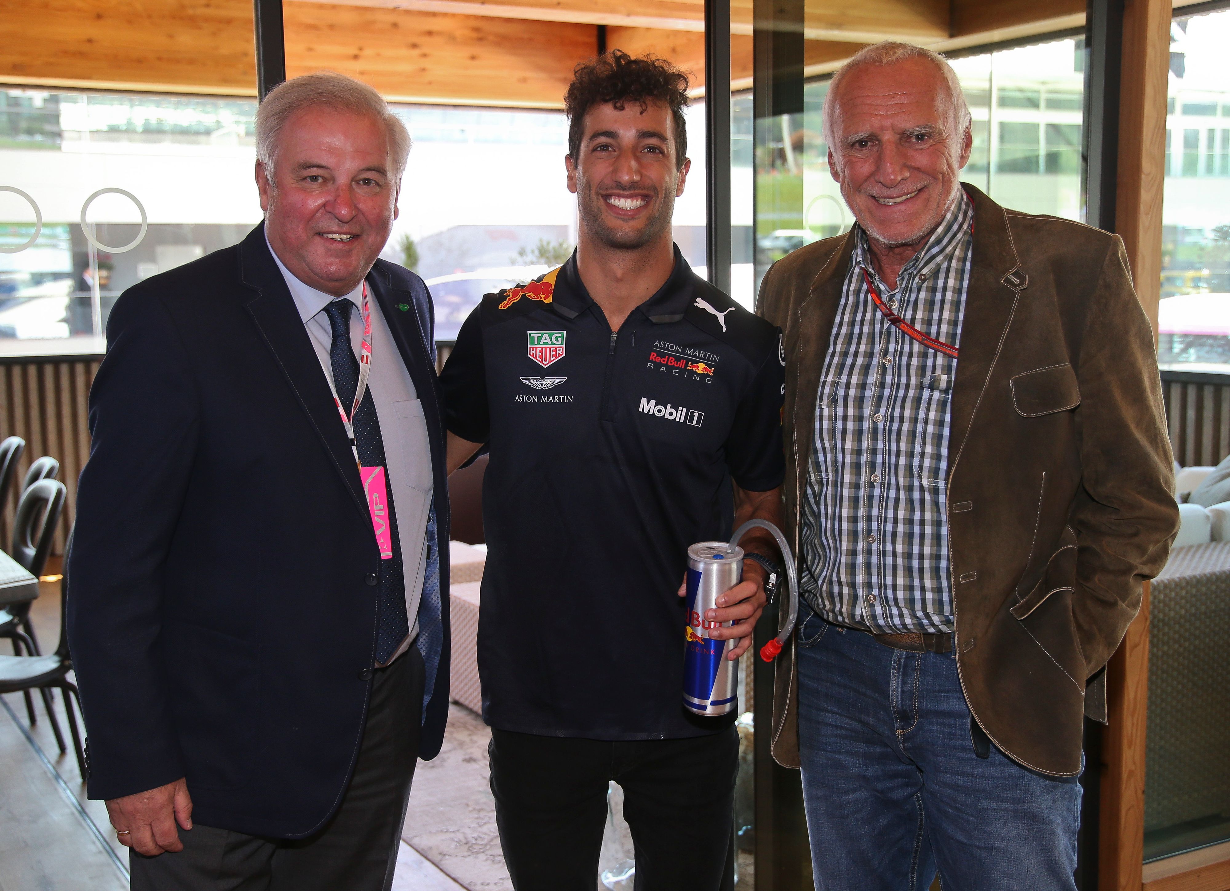 2018 brach Daniel Ricciardo einen Handschlagdeal mit Dietrich Mateschitz.