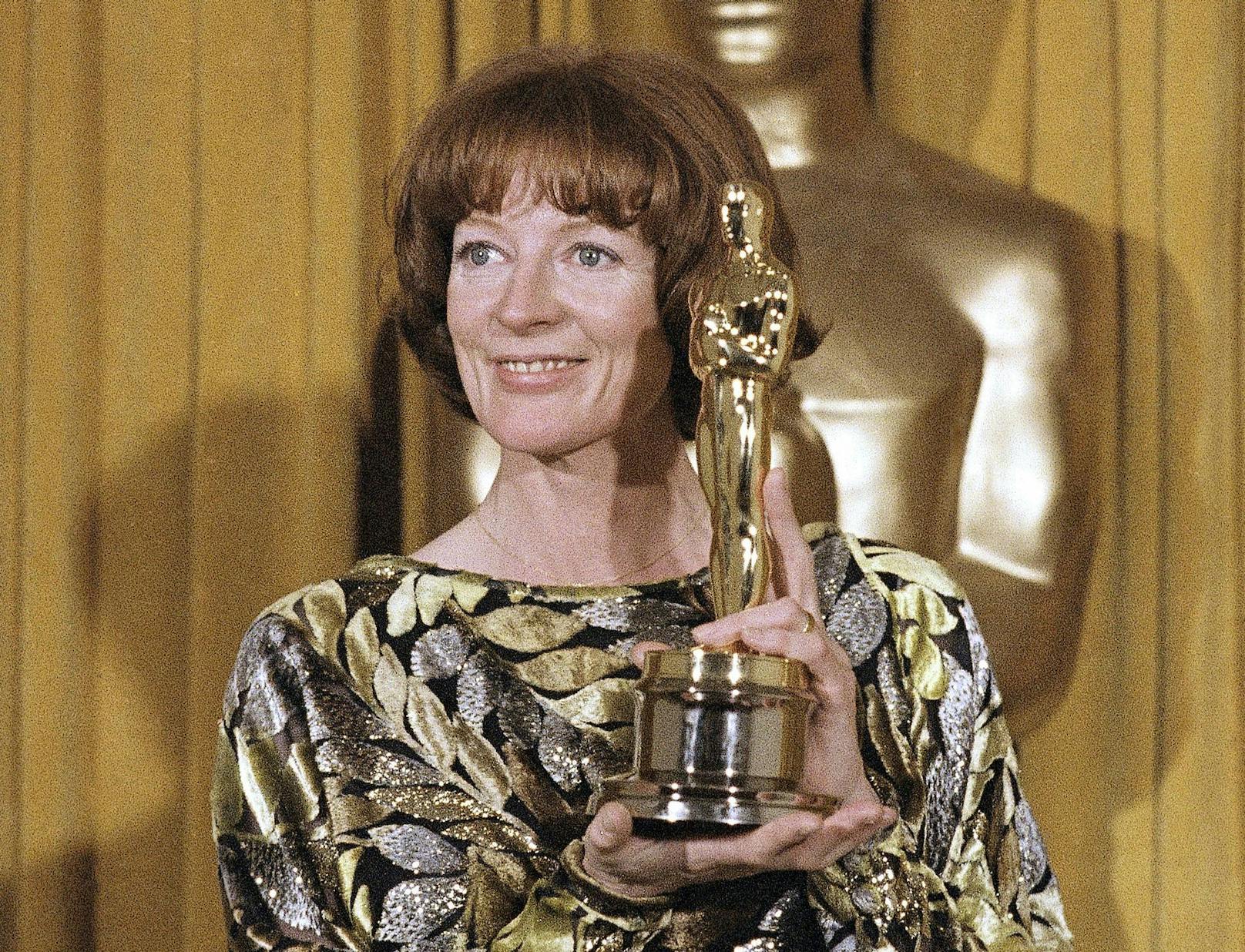 Sie gewann zwei Oscars: Als beste Schauspielerin für ihre Darstellung einer unkonventionellen Lehrerin in "Die besten Jahre der Miss Jean Brodie" (1969) und als beste Nebendarstellerin für "Das verrückte California Hotel" (1978).