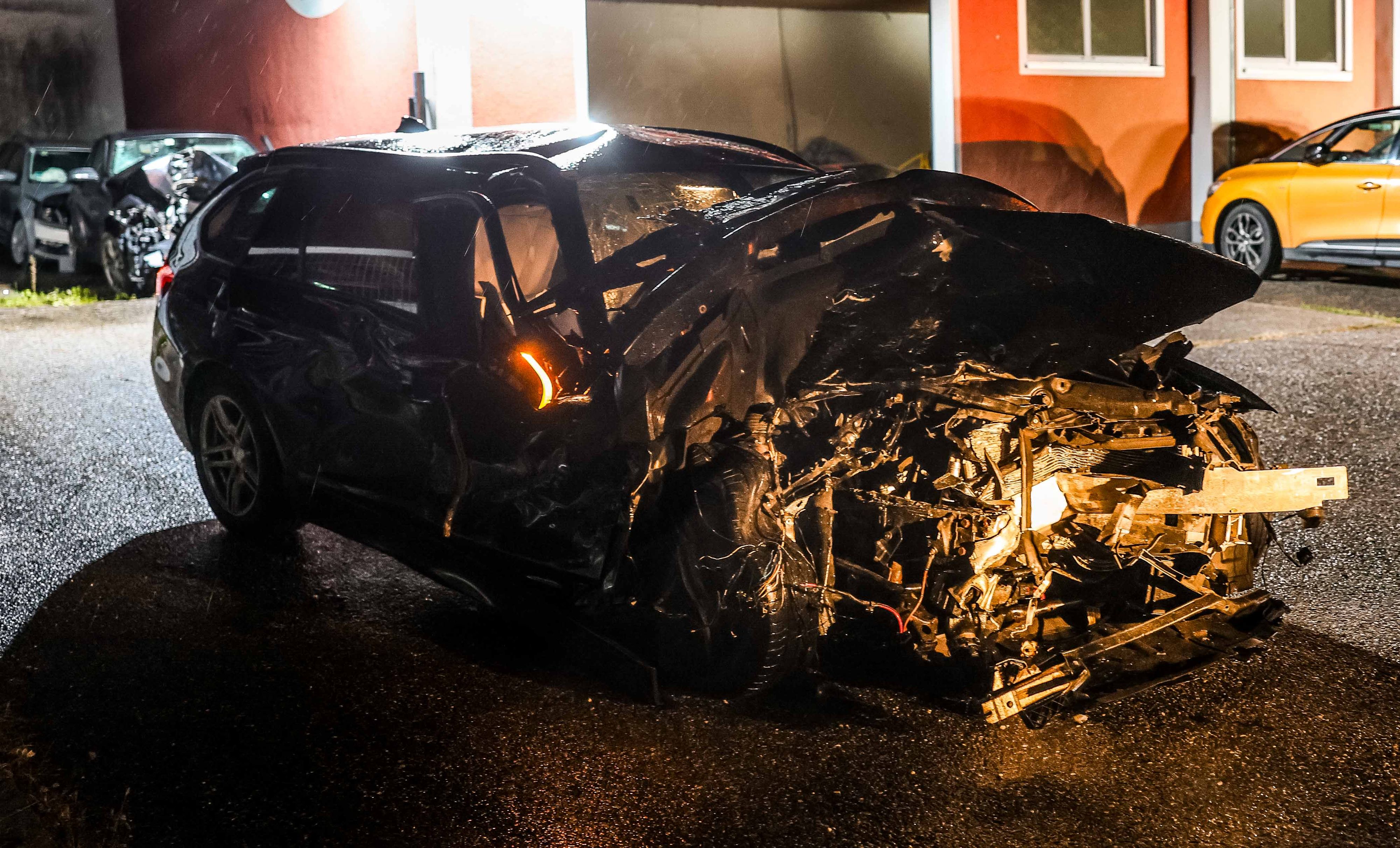 Tödlicher Unfall auf der B142 in OÖ.