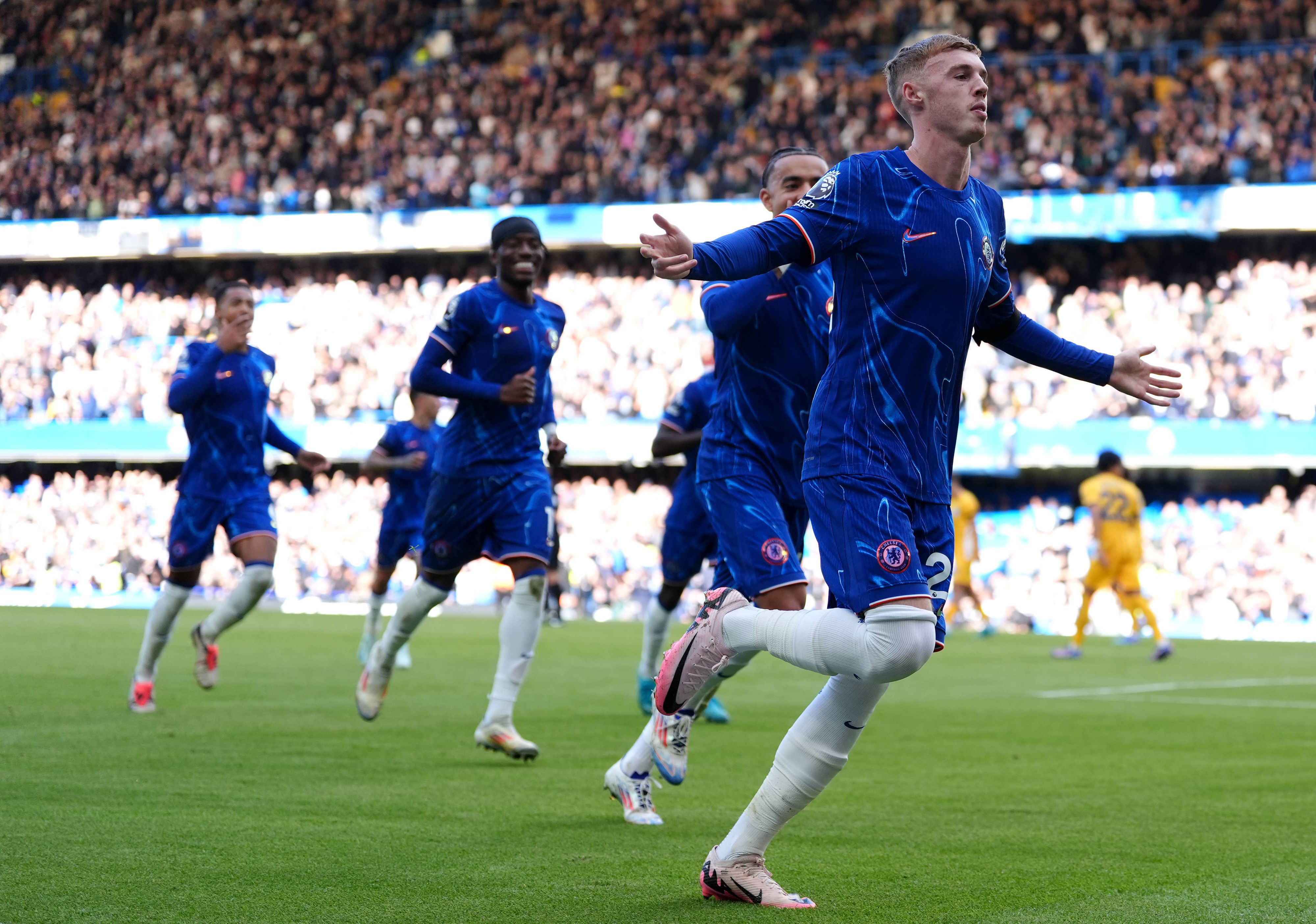 Cole Palmer bejubelt seinen Viererpack gegen Brighton. 