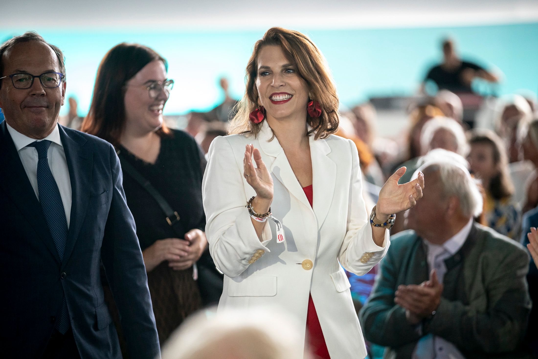 ÖVP-Chef Karl Nehammer wirft Karoline Edtstadler aus seinem Team. (Archivbild)