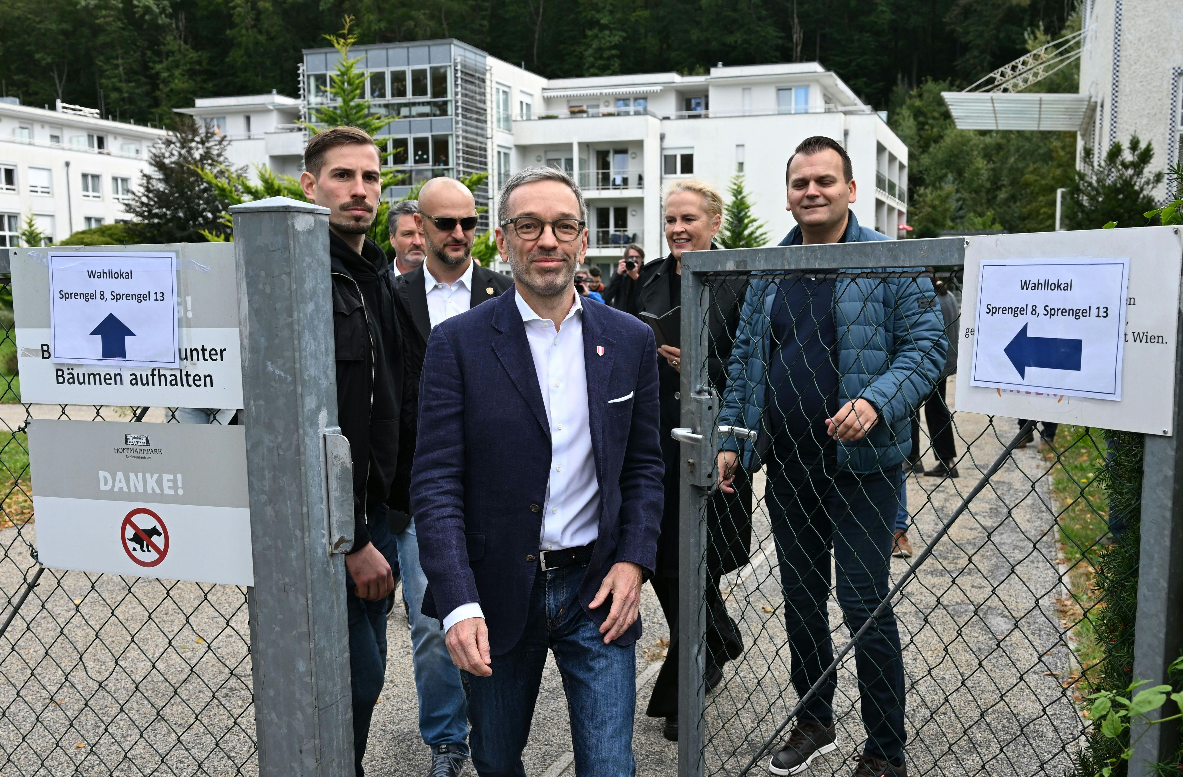 FPÖ-Spitzenkandidat Herbert Kickl konnten mit den Themen Asyl, Migration und Sicherheit punkten.