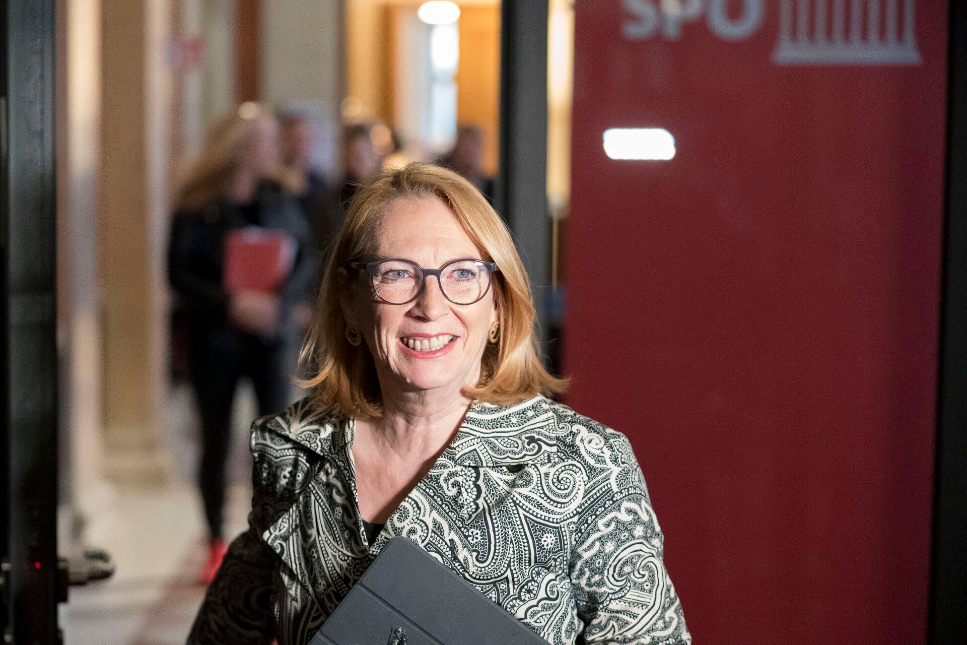 SP-Ikone Doris Bures fuhr Wahlsieg in Wien-Liesing ein.