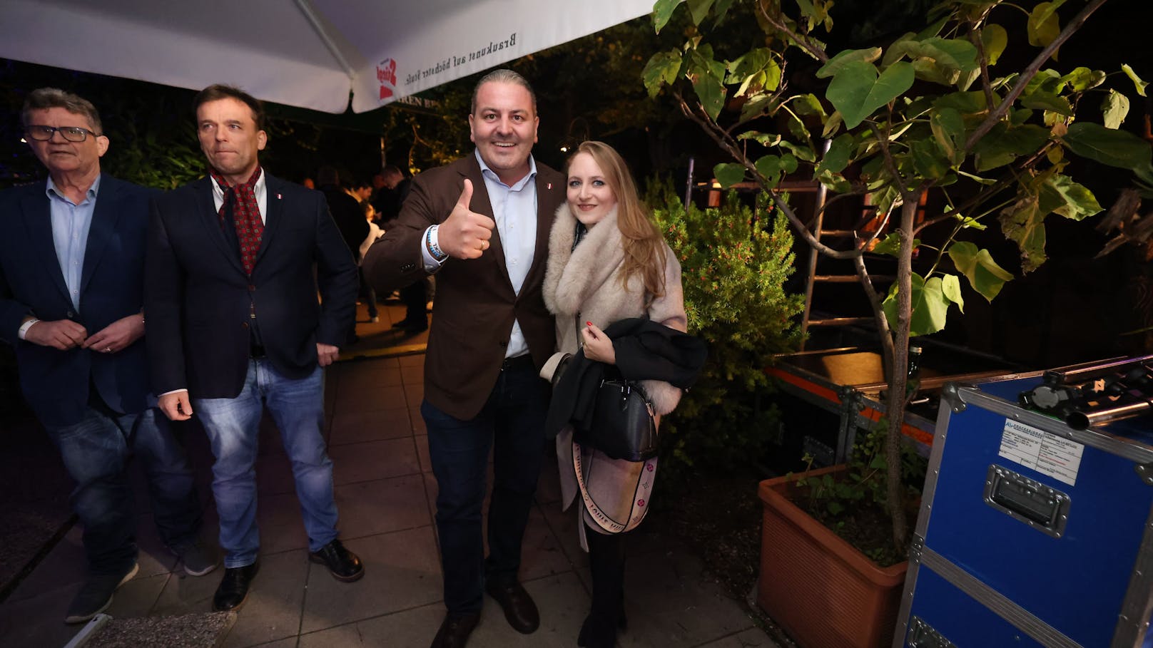 Leo und Jacqueline Lugner bei der FPÖ-Wahlfeier.