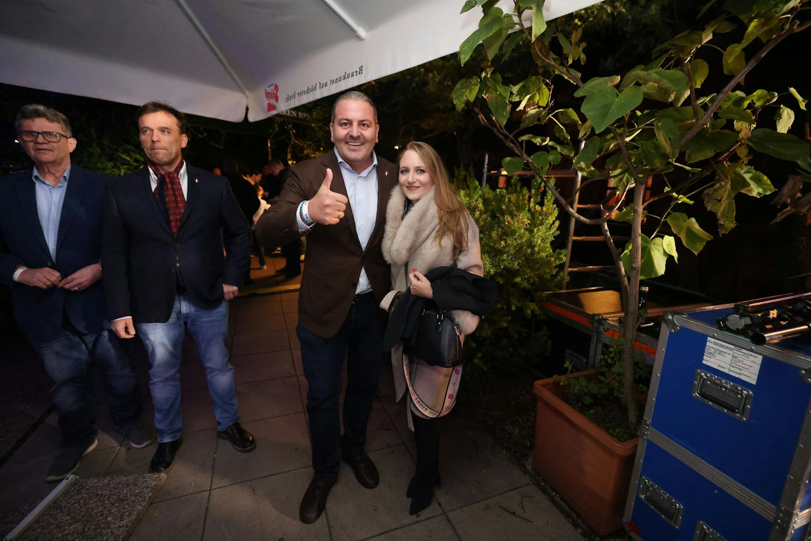 Leo und Jacqueline Lugner bei der FPÖ-Wahlfeier.