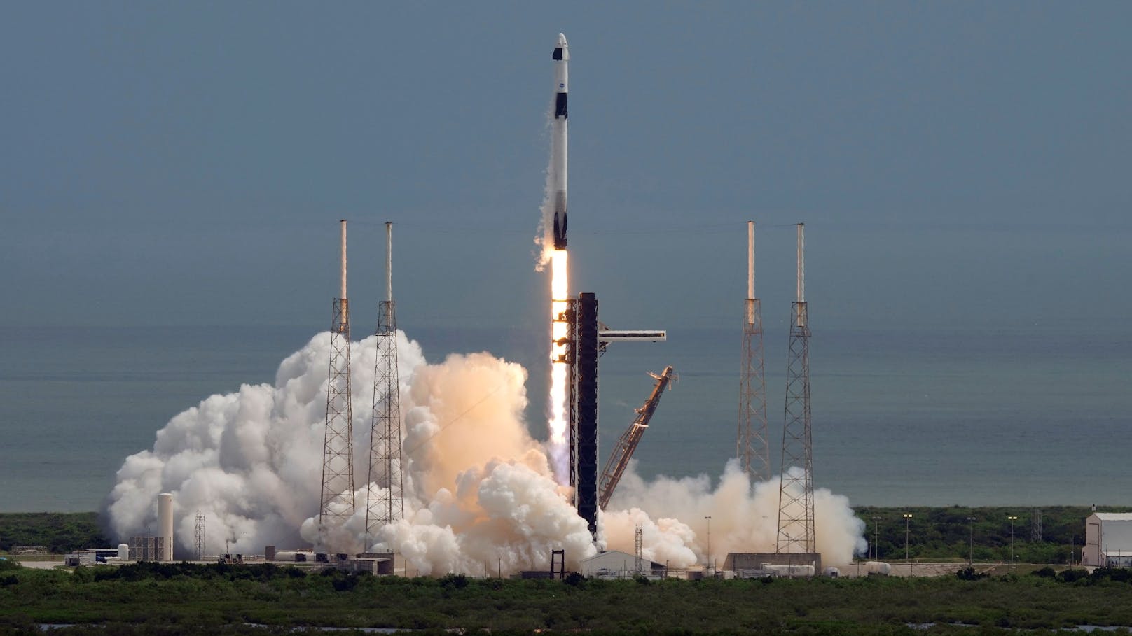 SpaceX-Rakete für Rückholaktion zur ISS gestartet