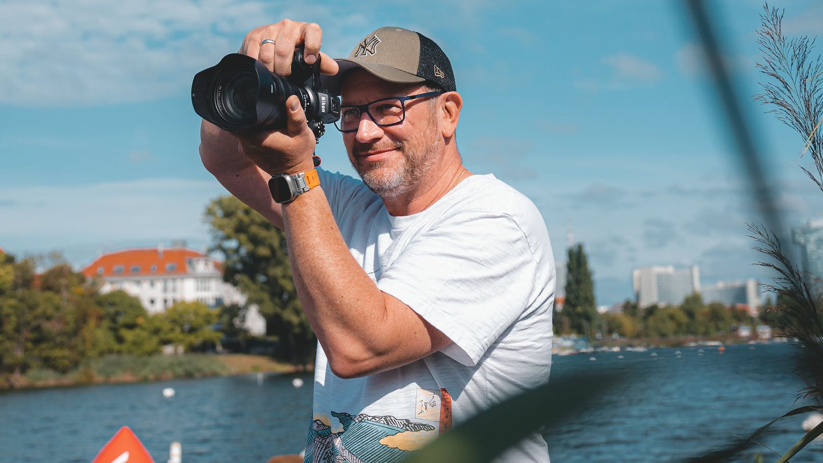 Oliver John Perry hat einige der Kalender-Bilder fotografiert.