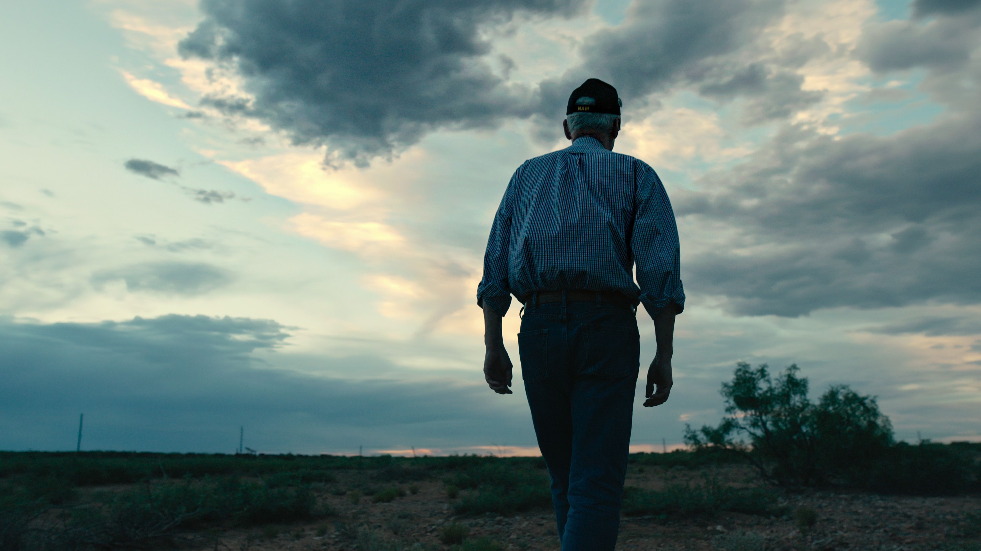 Unsolved Mysteries: Volume 5. Kevin Randle in Unsolved Mysteries: Volume 5. Cr. Courtesy of Netflix © 2024