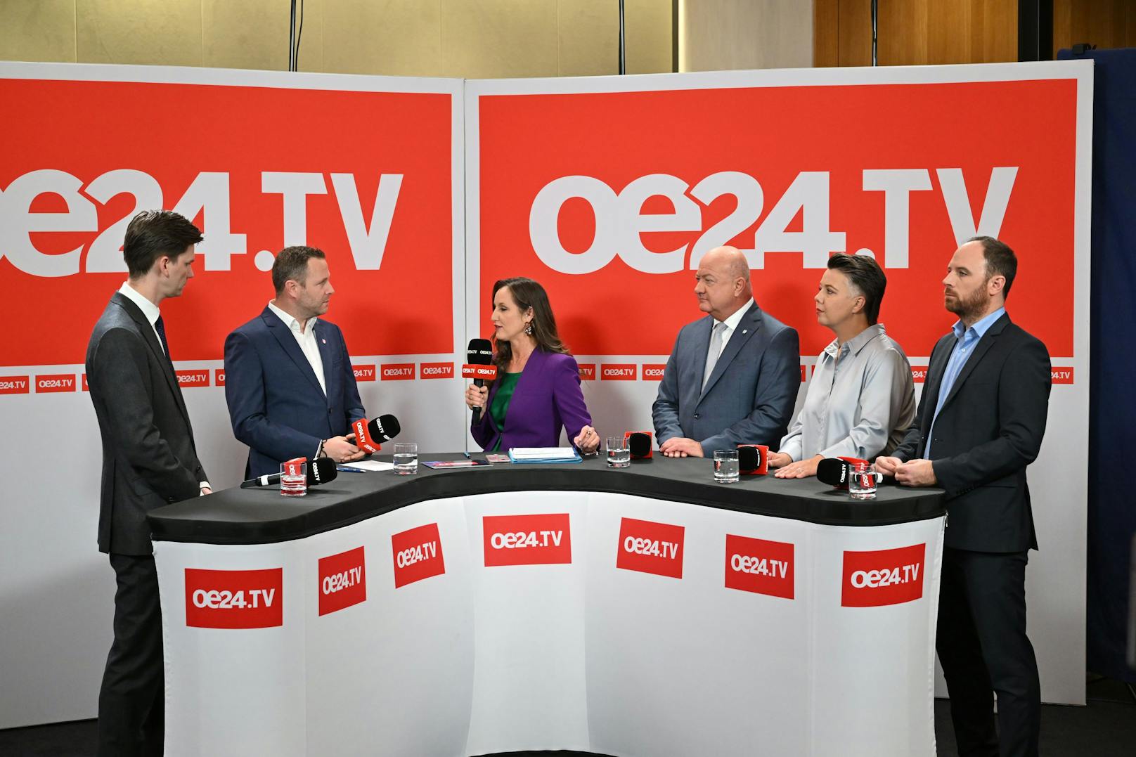 Bei OE24.TV wird weiterhin über das Wahlergebnis diskutiert. 