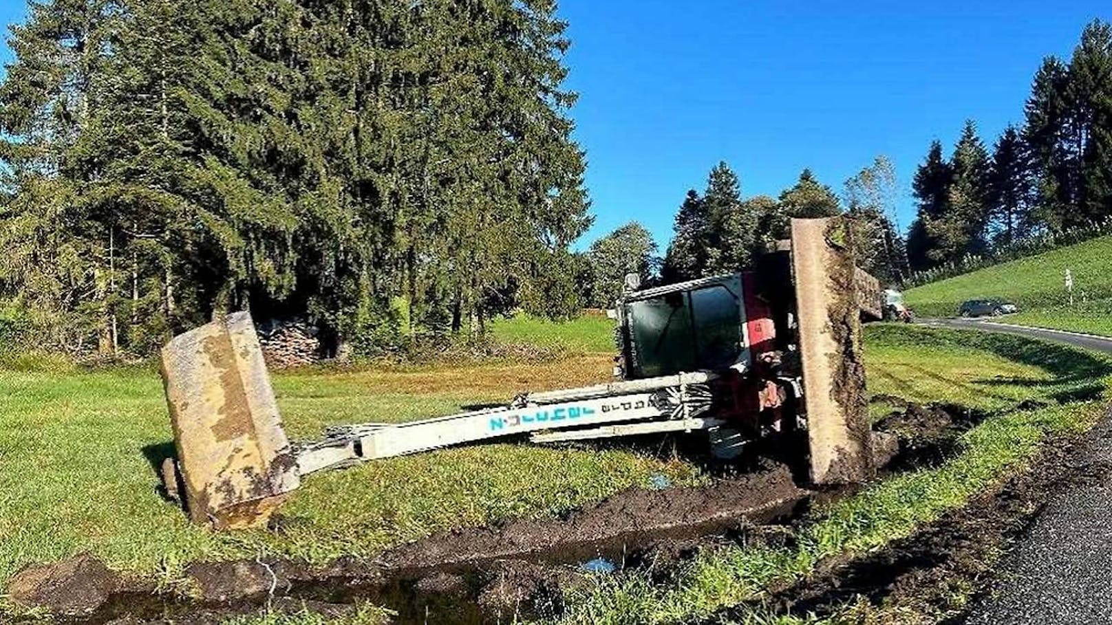 Hupf in Gatsch – so schmutzig endete Bagger-Diebstahl